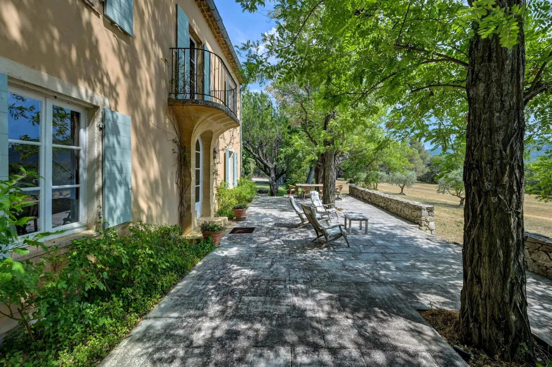 30 minutes from Aix-en-Provence – Authentic 19th-century country house in the heart of an estate of over 5 hectares - 85