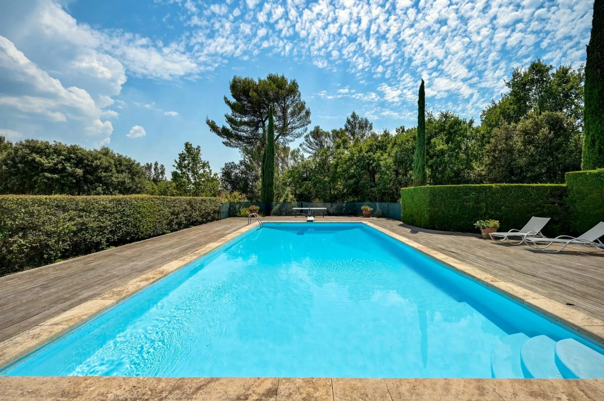 30 minutes from Aix-en-Provence – Authentic 19th-century country house in the heart of an estate of over 5 hectares - 92