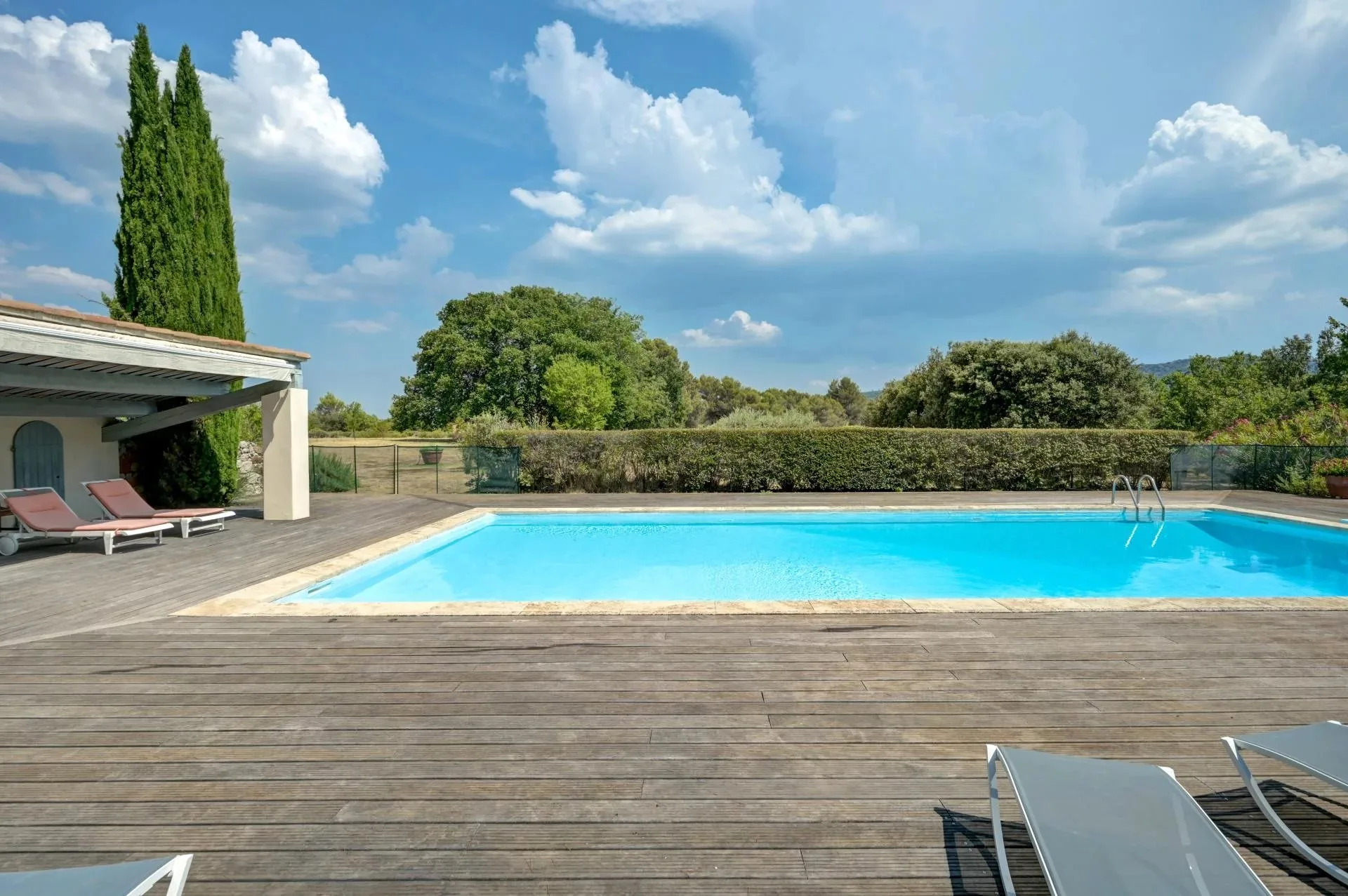 30 minutes from Aix-en-Provence – Authentic 19th-century country house in the heart of an estate of over 5 hectares - 94
