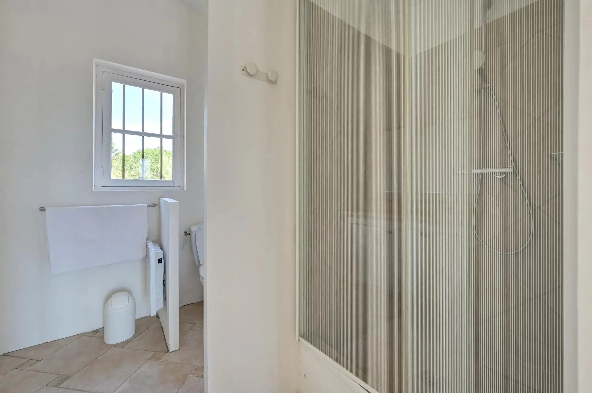 30 minutes from Aix-en-Provence – Authentic 19th-century country house in the heart of an estate of over 5 hectares - 110