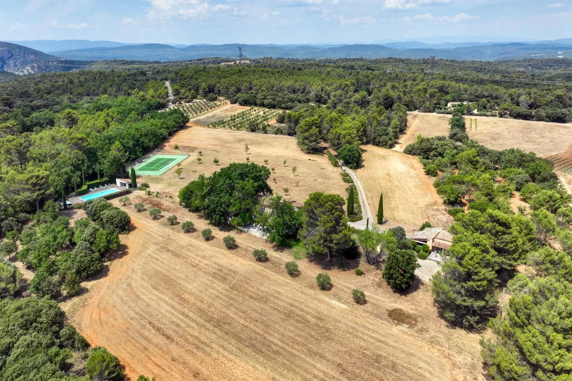 30 minutes from Aix-en-Provence – Authentic 19th-century country house in the heart of an estate of over 5 hectares - 122