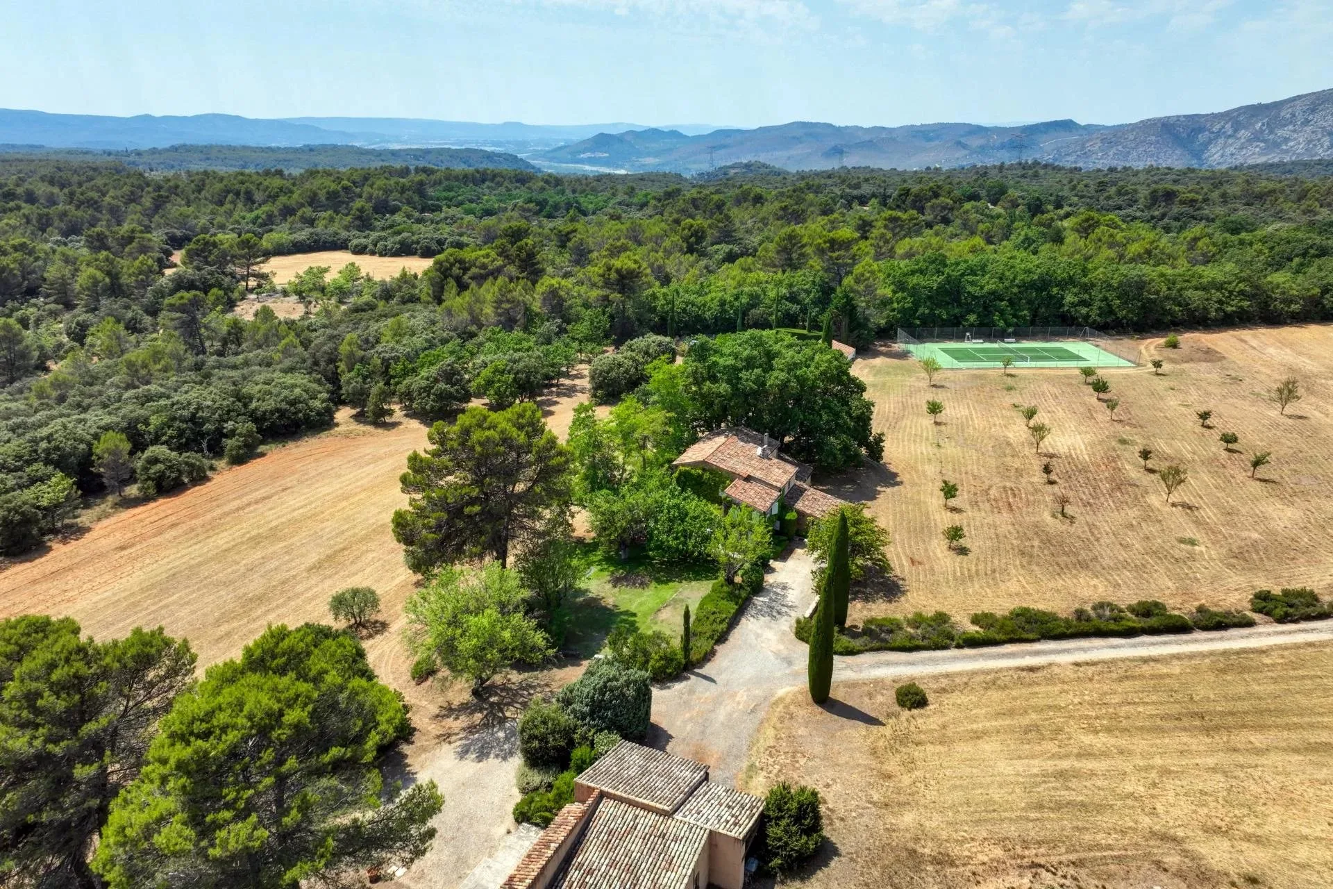 30 minutes from Aix-en-Provence – Authentic 19th-century country house in the heart of an estate of over 5 hectares - 153
