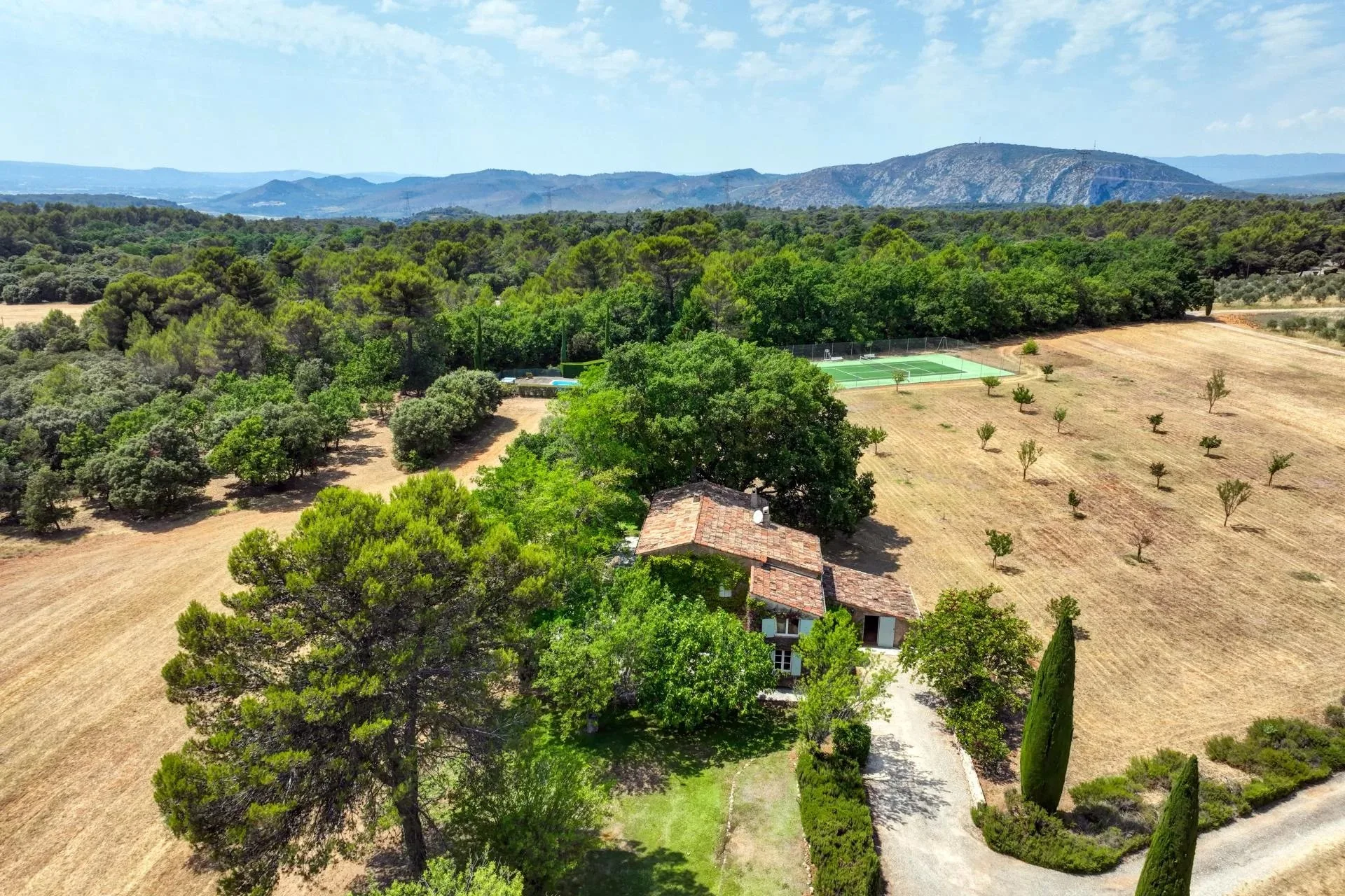 30 minutes from Aix-en-Provence – Authentic 19th-century country house in the heart of an estate of over 5 hectares - 154