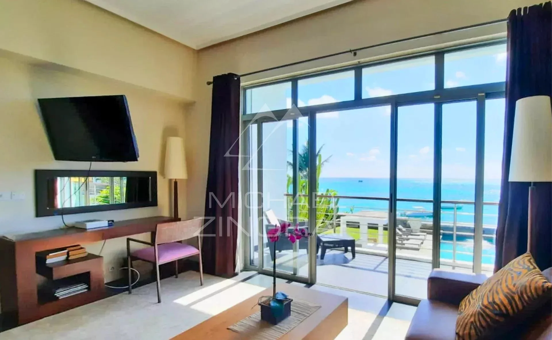Île Maurice – Villa d’Exception de 4 Chambres Pieds dans l’Eau avec Vue Panoramique sur l’Océan à Pointe aux Canonniers - 13