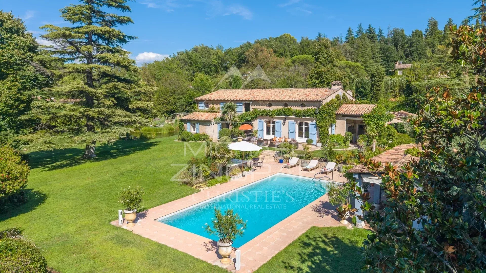 Villa provençale dans un domaine sécurisé - 2