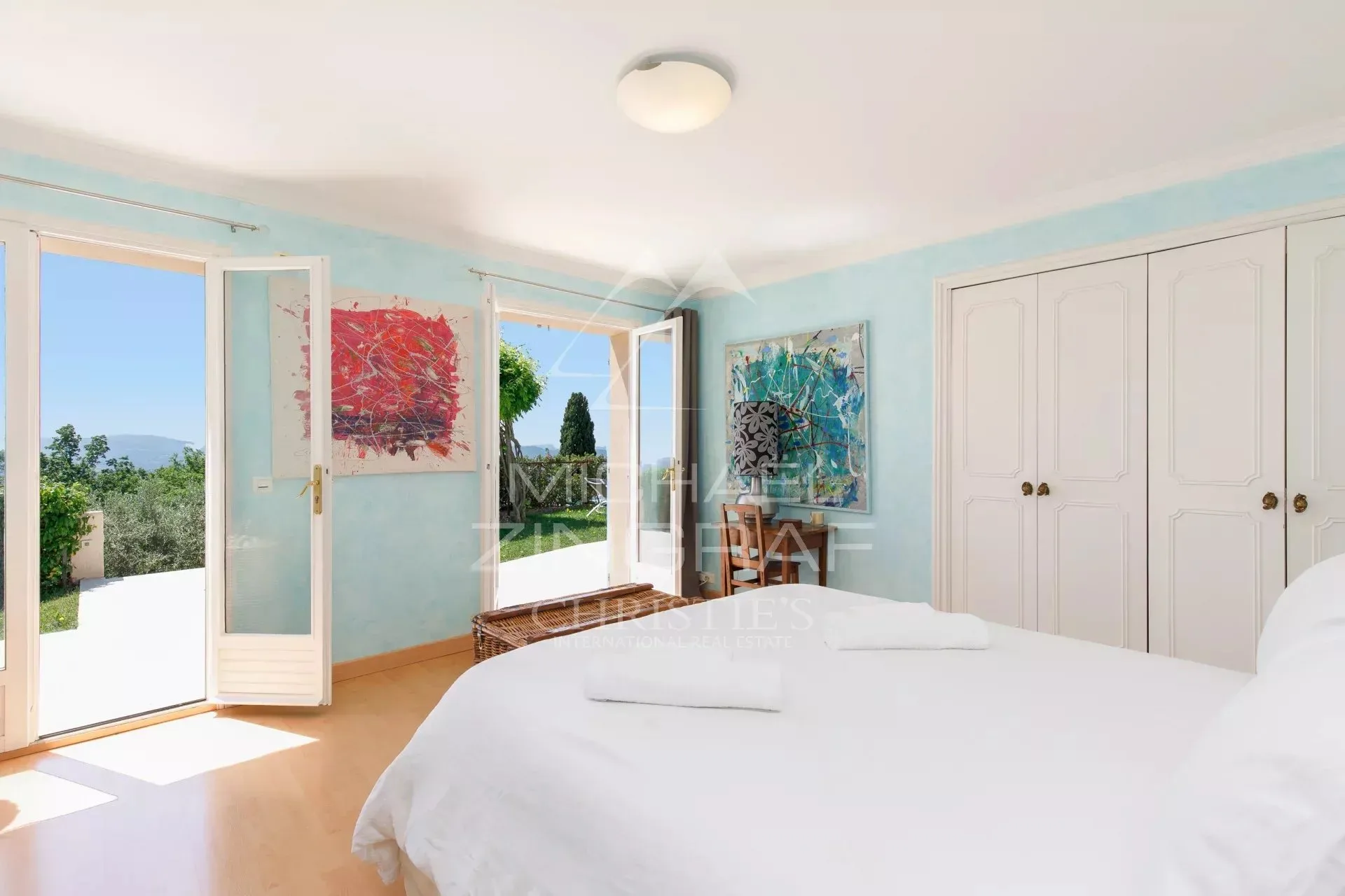 Une villa idéalement située proche du Village avec vue mer panoramique - 10