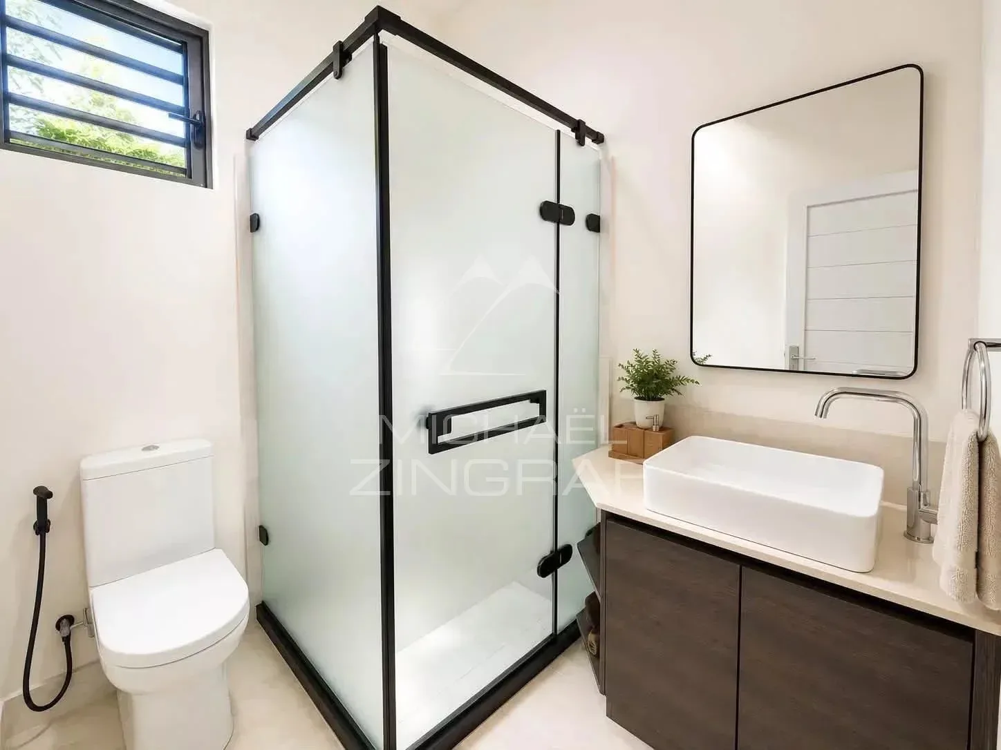 Élégant Appartement 3 Chambres avec Rooftop Privé à Flic en Flac - 12