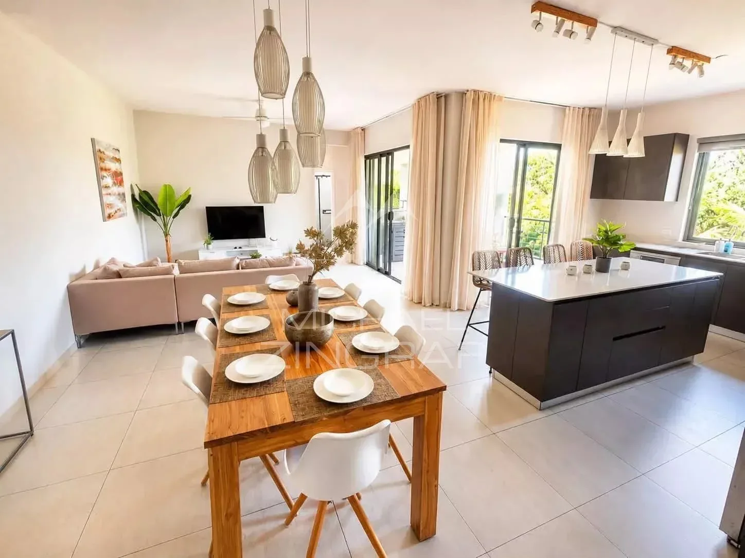 Élégant Appartement 3 Chambres avec Rooftop Privé à Flic en Flac - 8