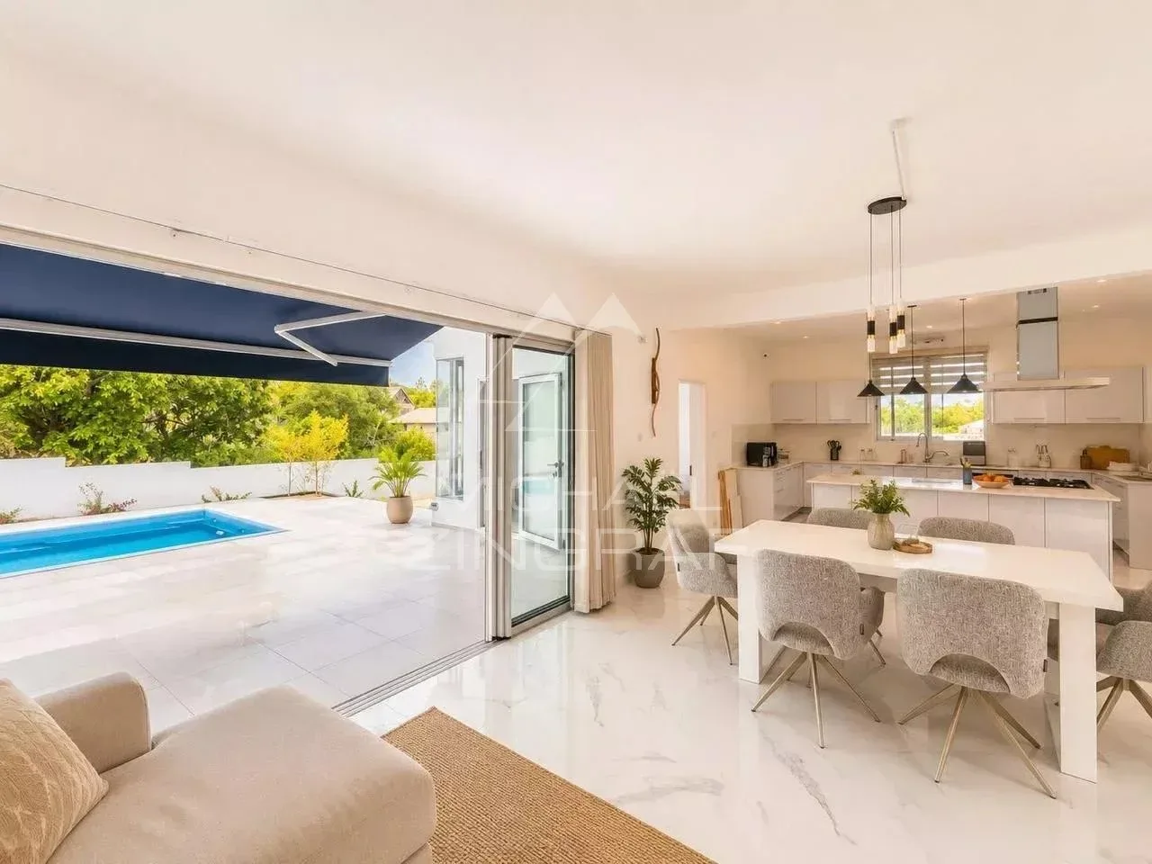 Villa Moderne & Sécurisée avec Piscine – Petite Rivière Noire - 3