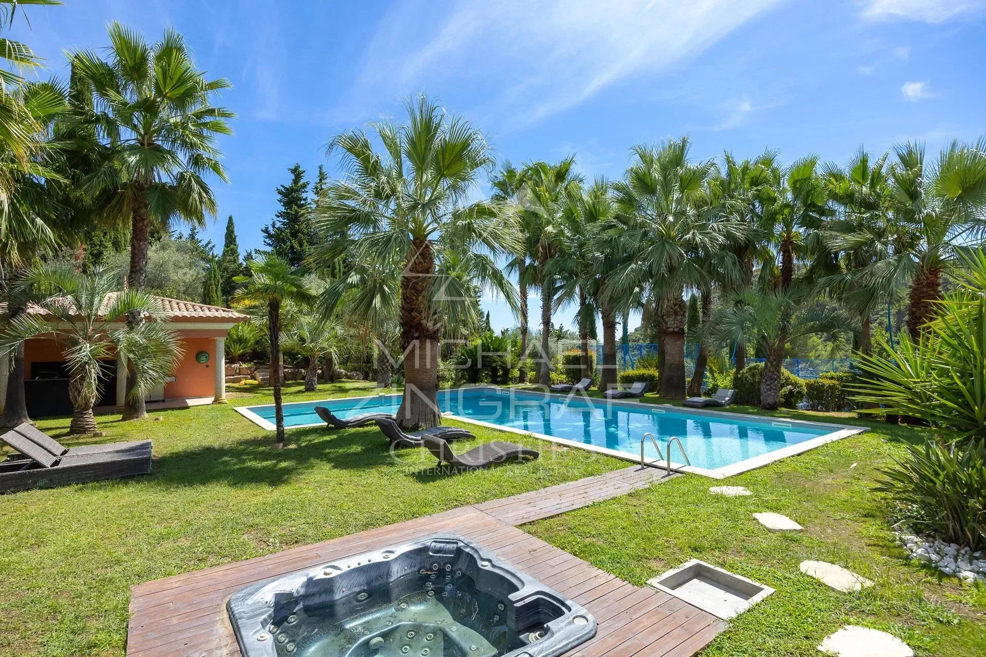 Bastide contemporaine d’exception à Grasse - 11
