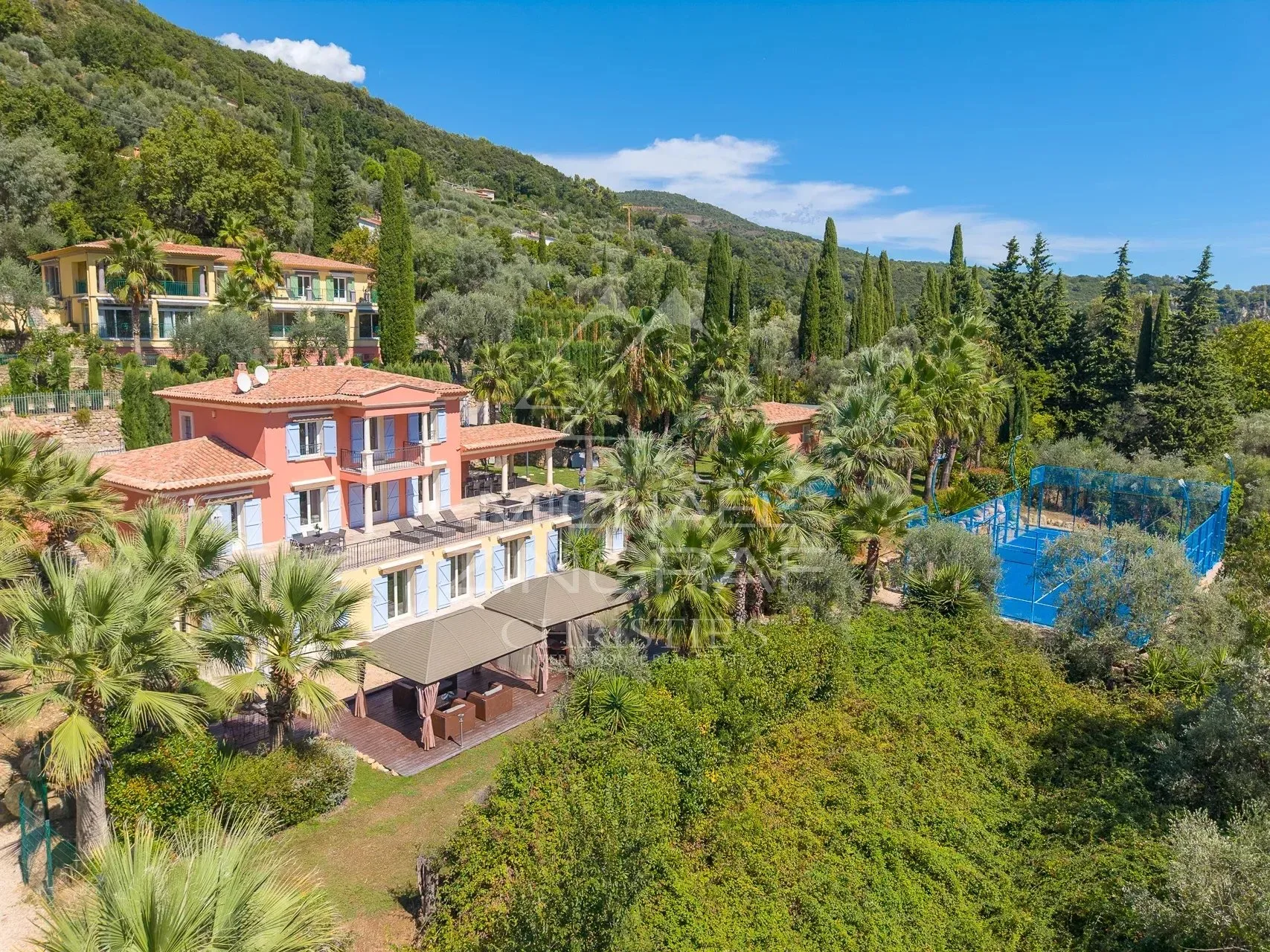 Bastide contemporaine d’exception à Grasse
