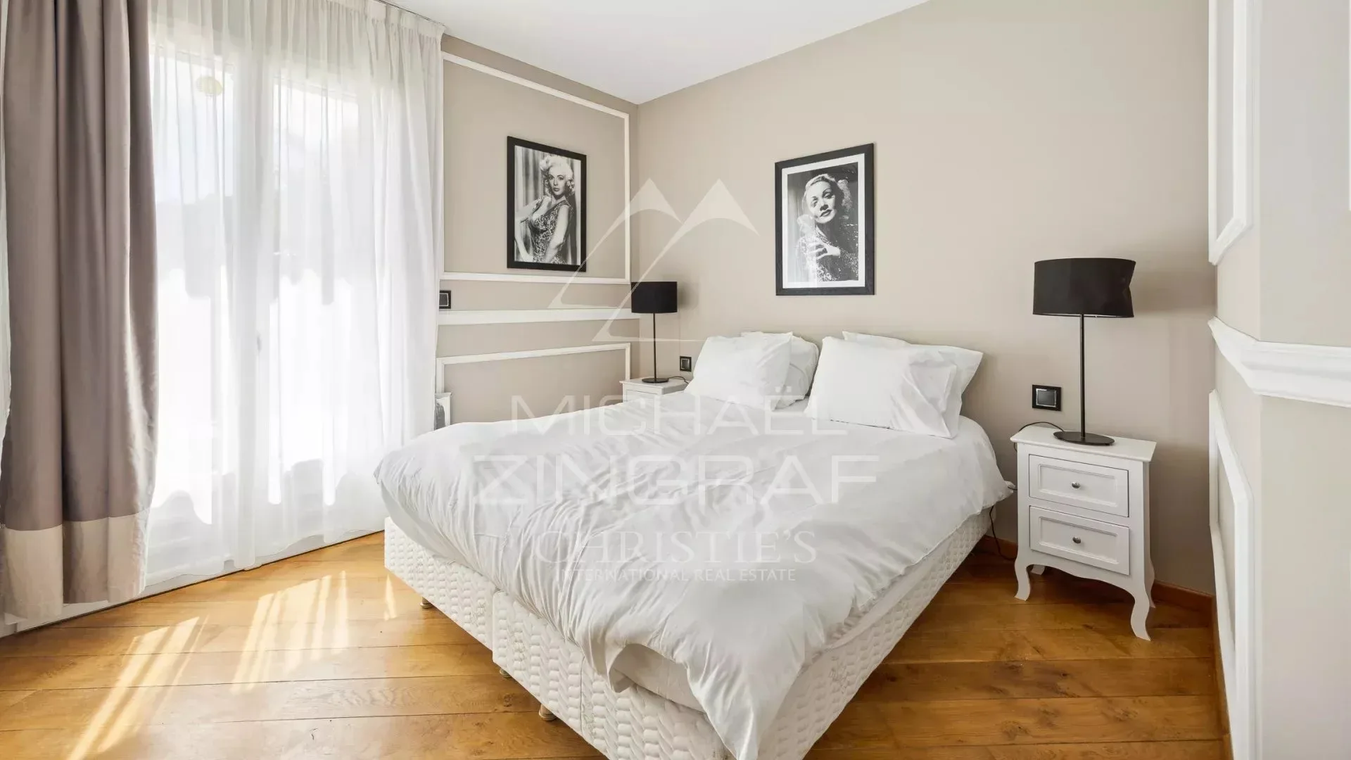 Grasse – Élégante villa rénovée avec piscine et vue dégagée - 9