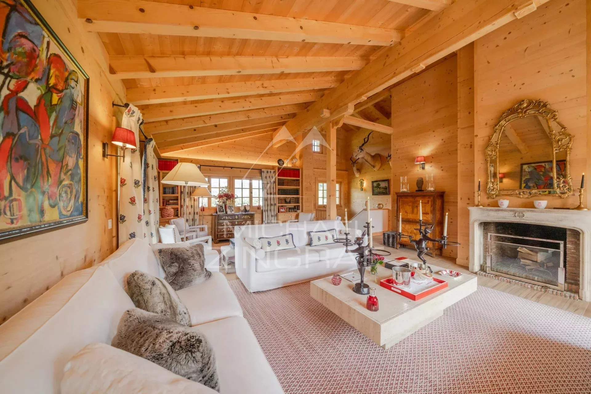 Chalet familial luxueux à proximité des pistes de Schoenried et Saanenmoeser