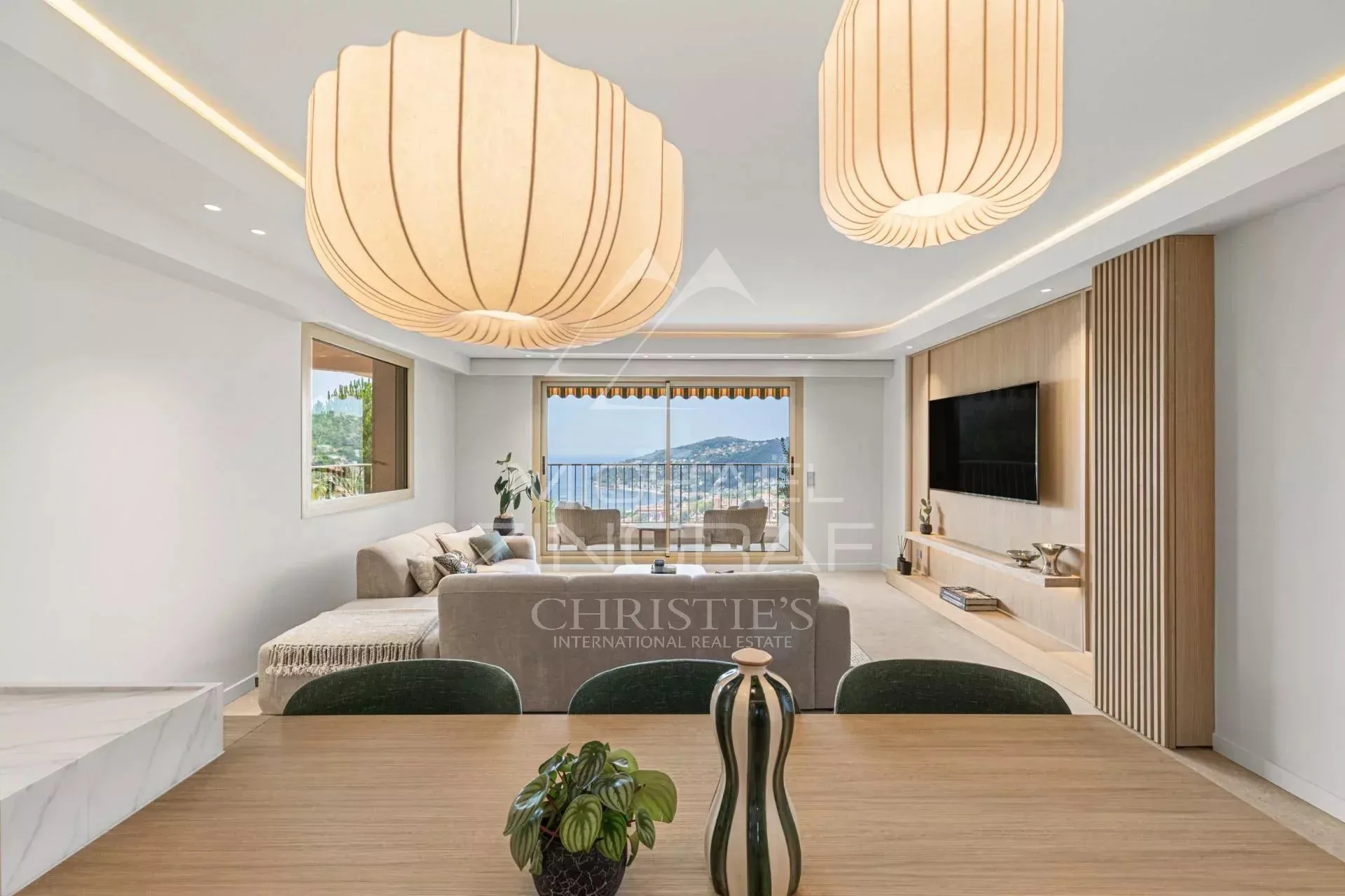VILLEFRANCHE-SUR-MER — APPARTEMENT D’EXCEPTION AVEC VUE MER PANORAMIQUE - 10
