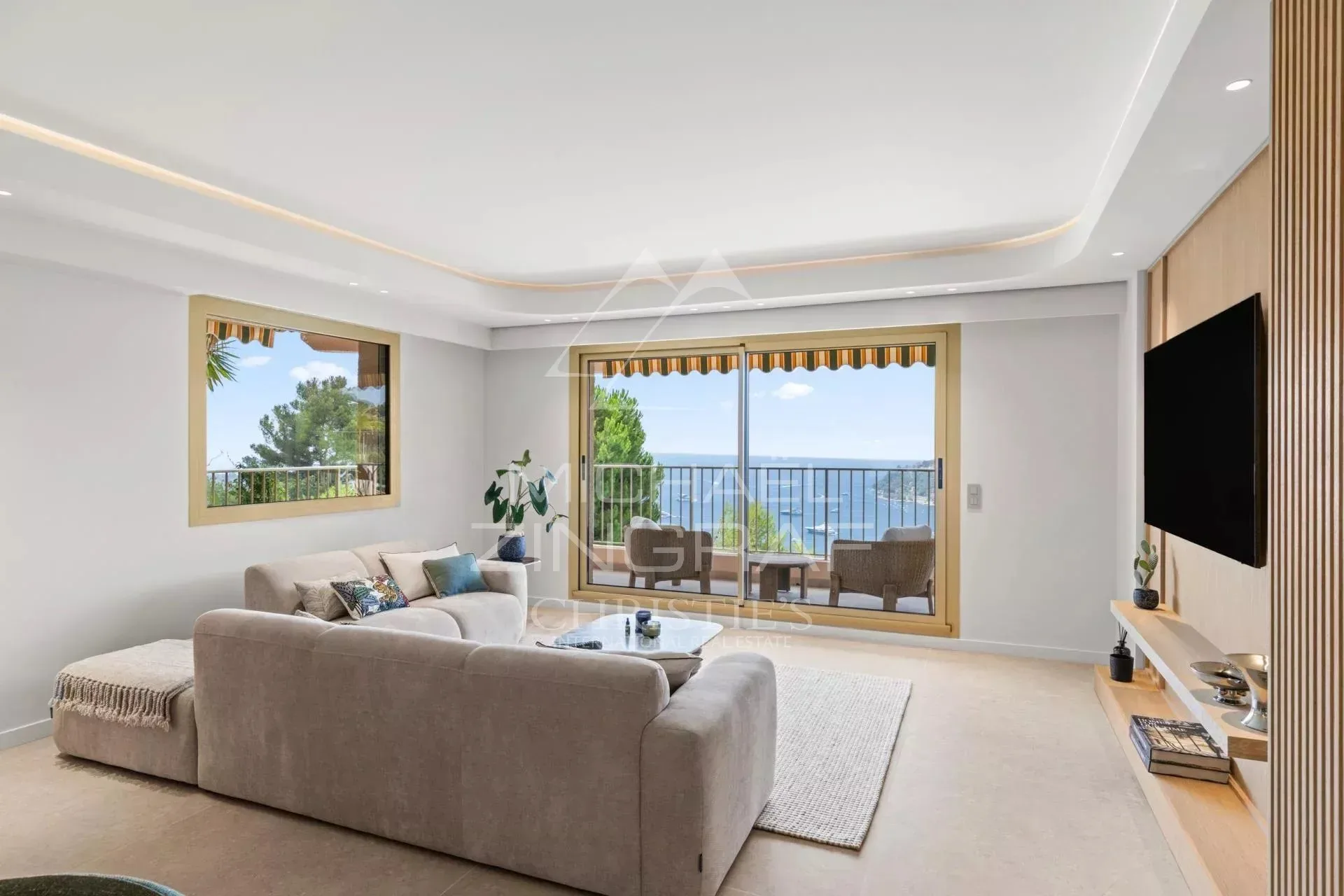 VILLEFRANCHE-SUR-MER — APPARTEMENT D’EXCEPTION AVEC VUE MER PANORAMIQUE - 8