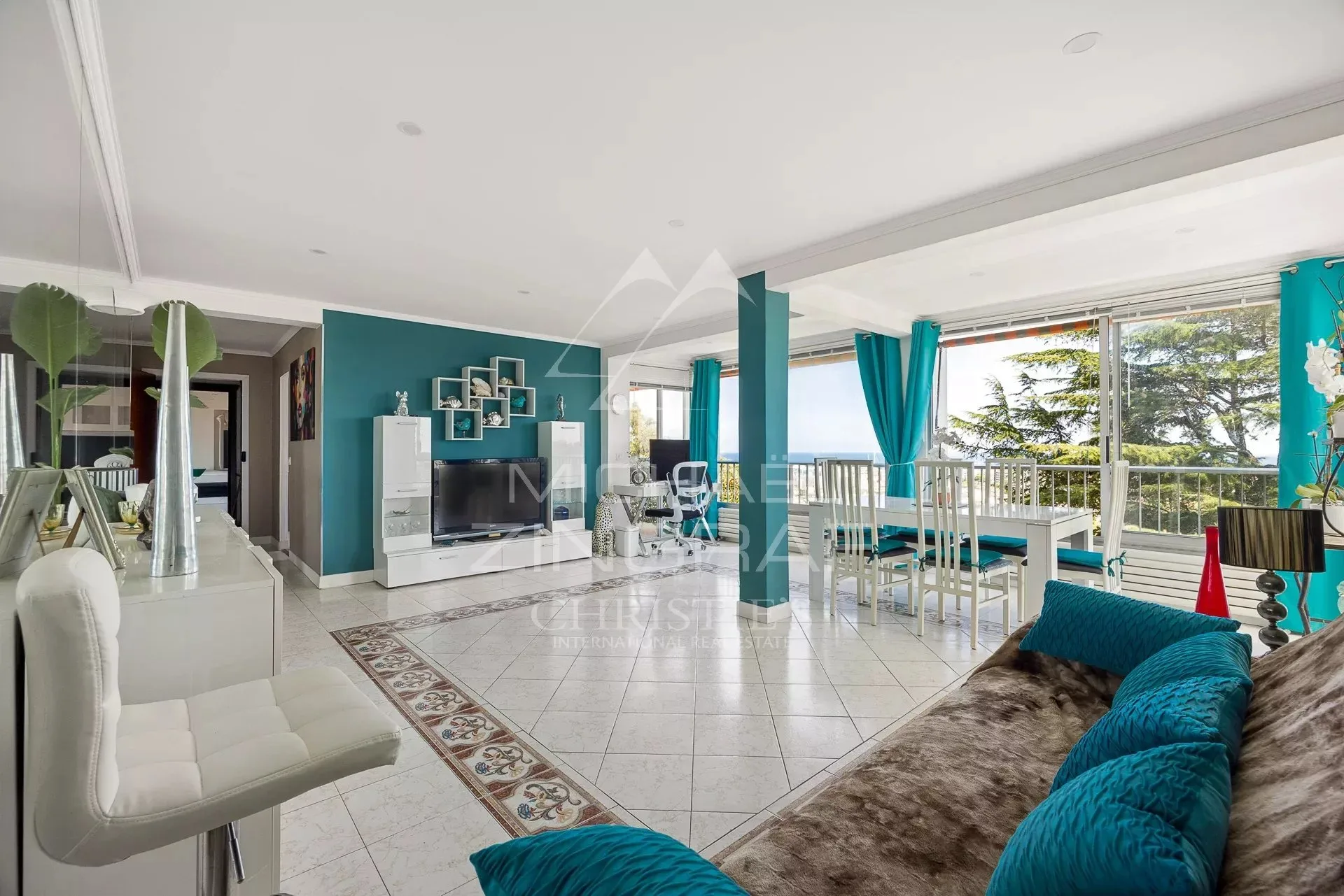 ANTIBES – AUSSERGEWÖHNLICHES 7-ZIMMER-APARTMENT MIT ROOFTOP UND PANORAMABLICK AUF DAS MEER - 20