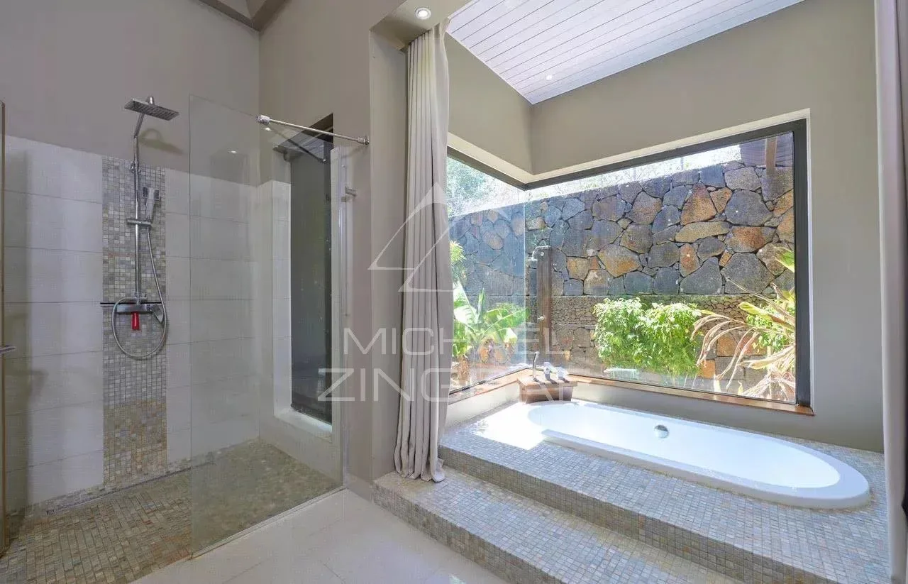 Villa d’exception avec piscine privée au cœur de Grand Baie - 10