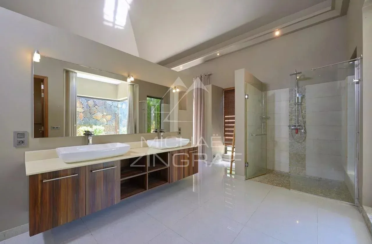 Villa d’exception avec piscine privée au cœur de Grand Baie - 17