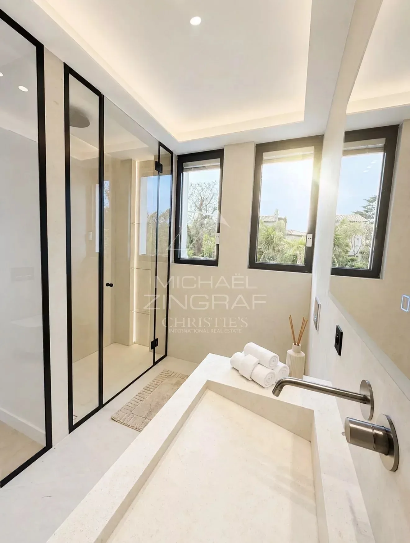 Cap d'Antibes - Villa neuve 6 chambres - 27