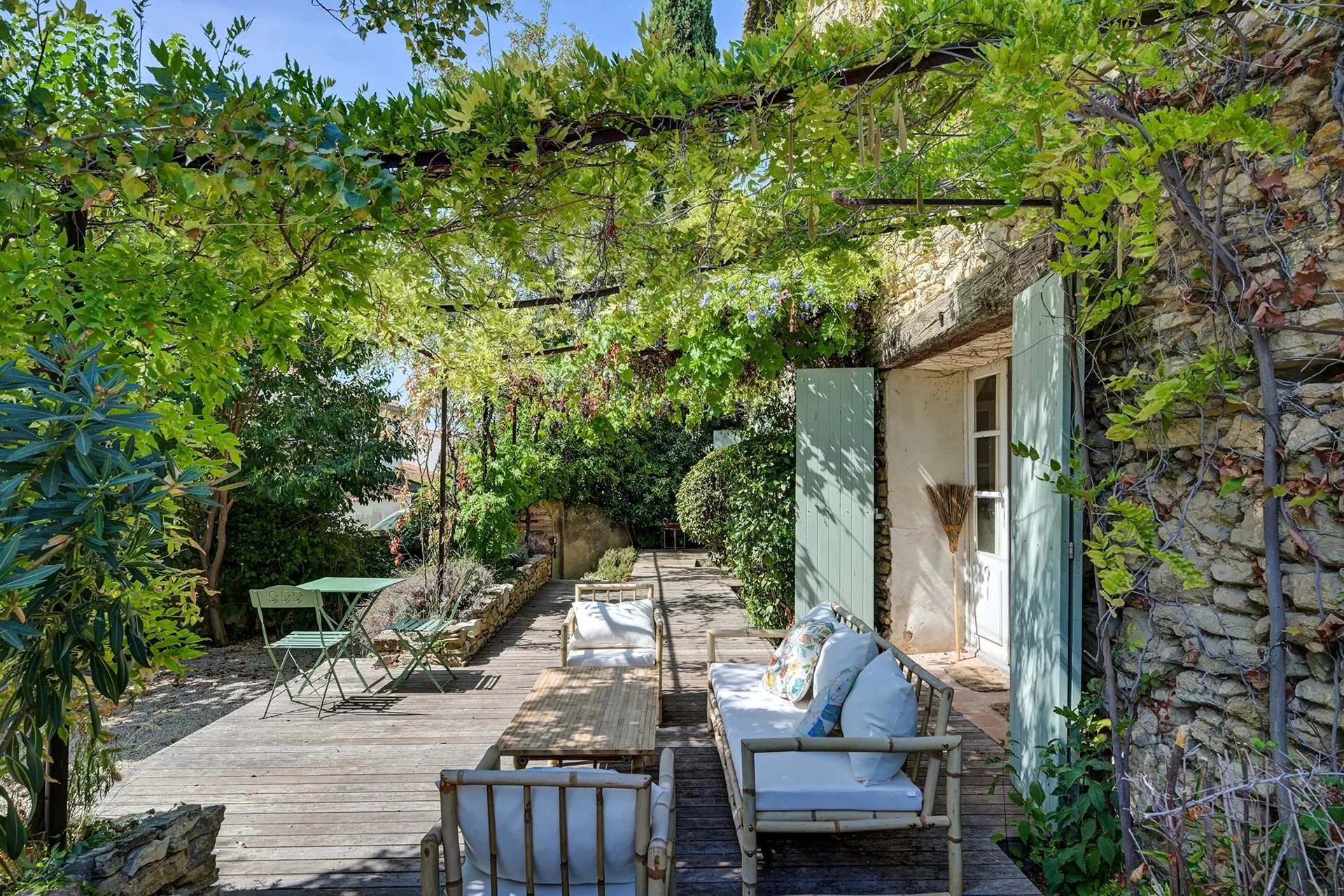 Propriété d'Exception Aux Portes d'Aix-en-Provence : Magnanerie du XVIIIe Rénovée - 12