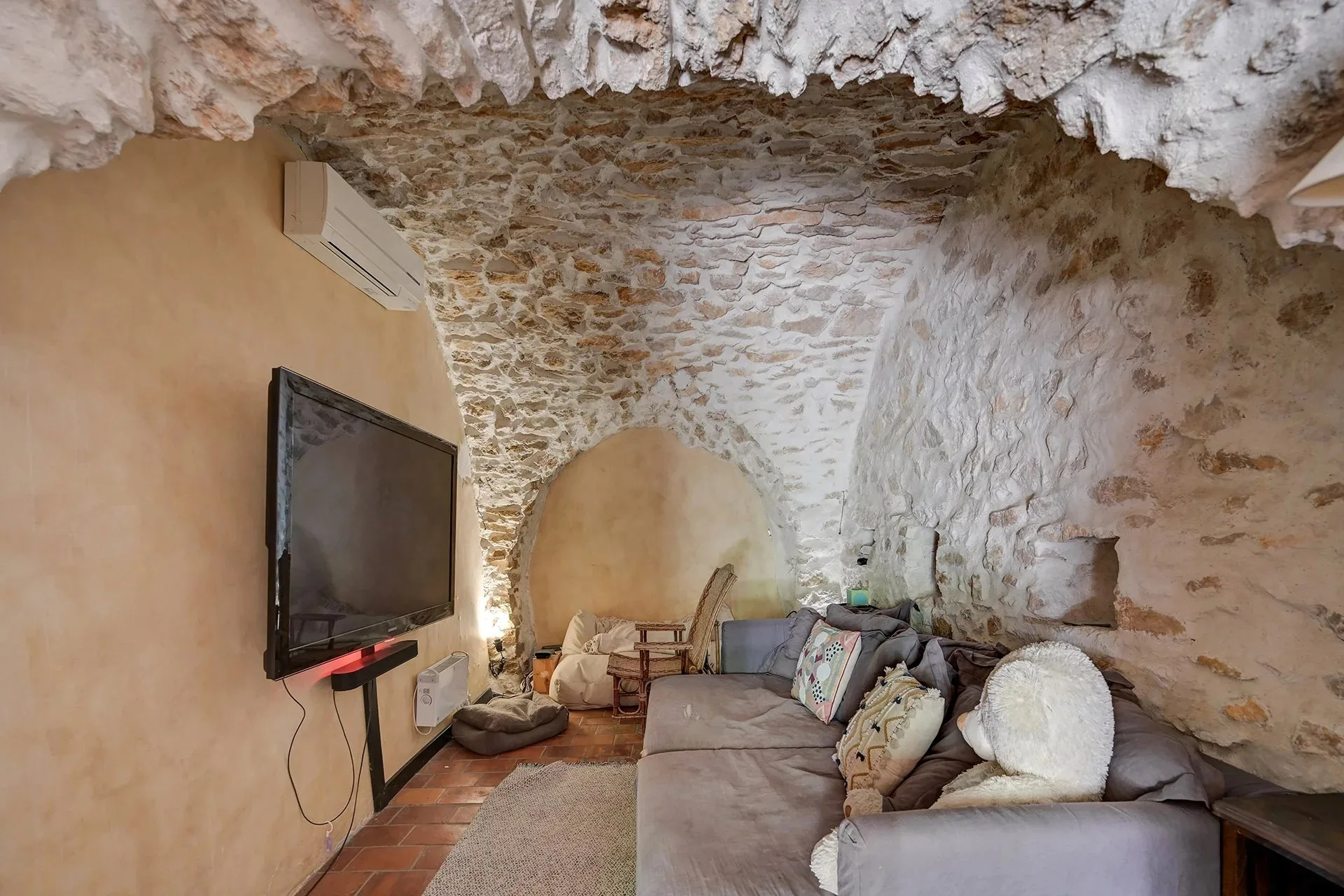 Propriété d'Exception Aux Portes d'Aix-en-Provence : Magnanerie du XVIIIe Rénovée - 22