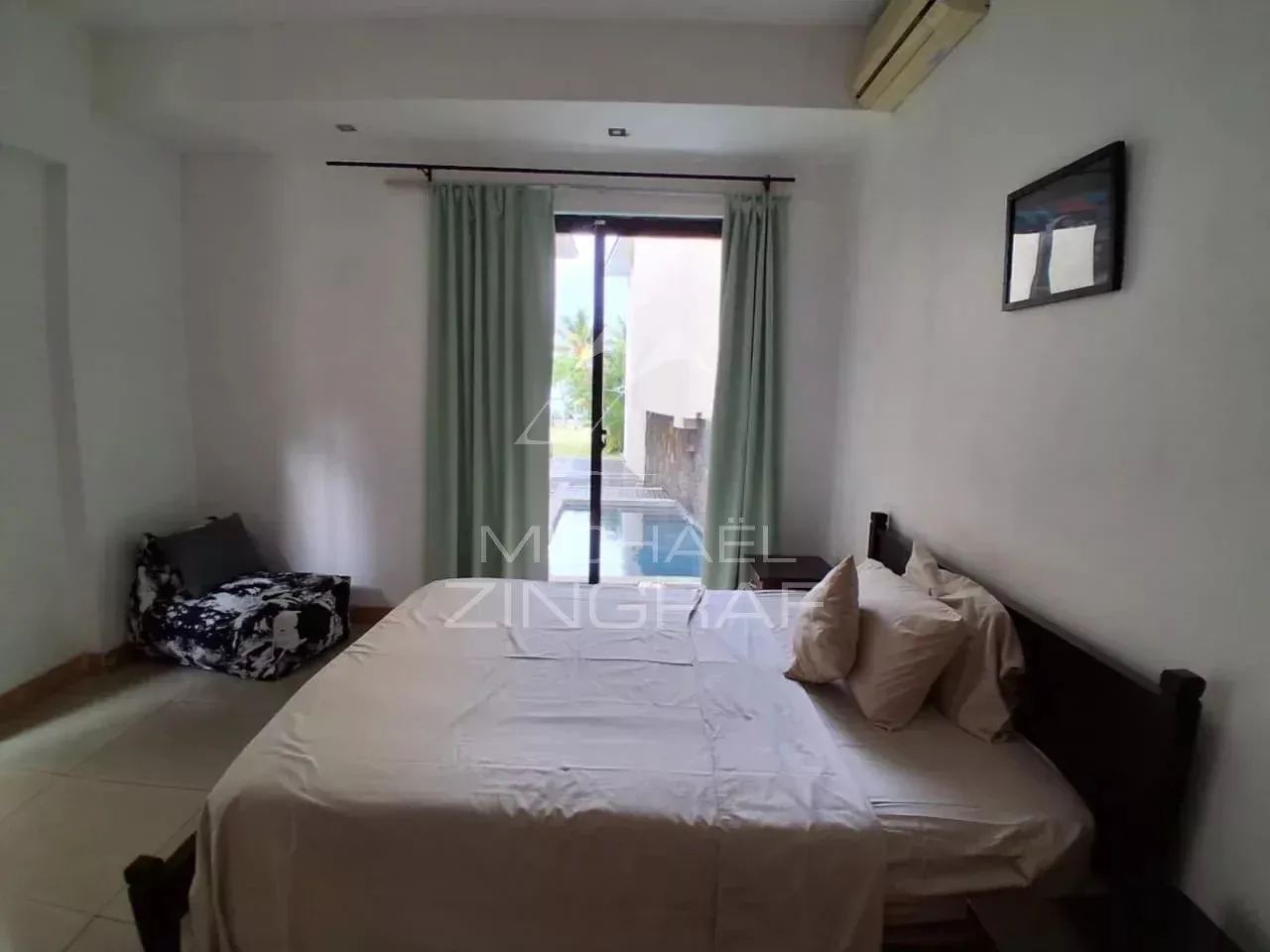 Villa pieds dans l’eau avec vue exceptionnelle à Pointe aux Canonniers - 14