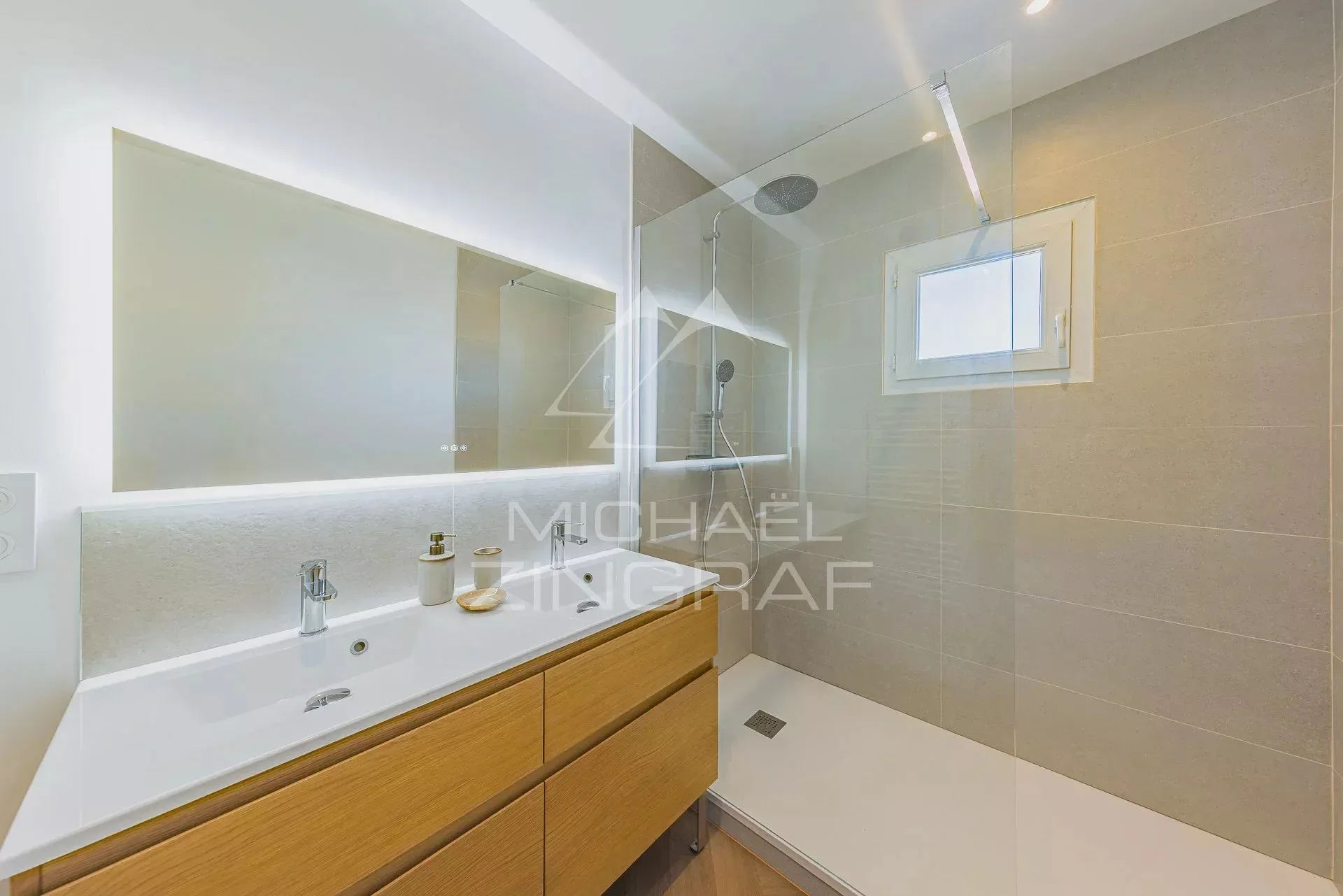 ARCACHON - APPARTEMENT DERNIER ETAGE 3 CHAMBRES - 5