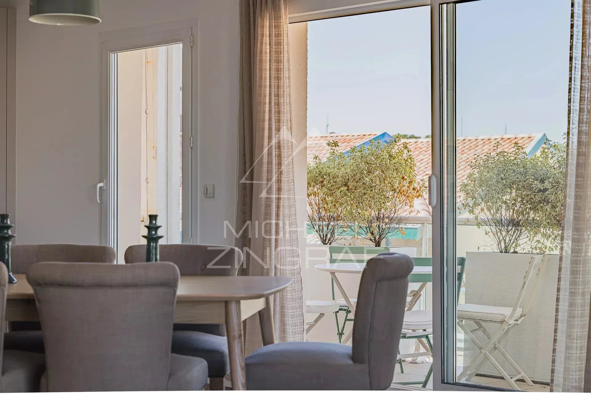 ARCACHON - APPARTEMENT DERNIER ETAGE 3 CHAMBRES - 2