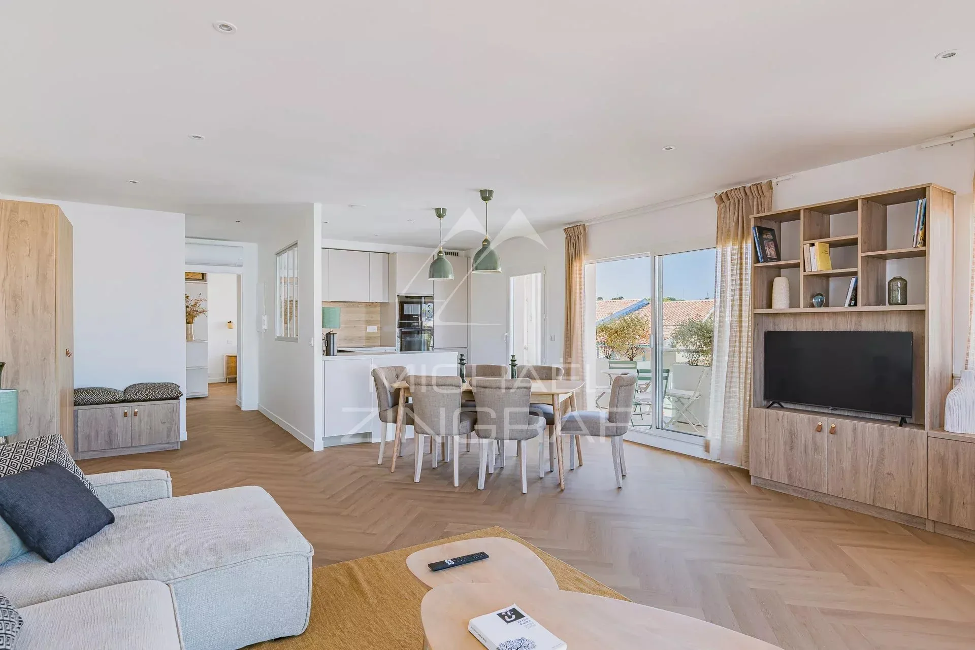 ARCACHON - APPARTEMENT DERNIER ETAGE 3 CHAMBRES - 22