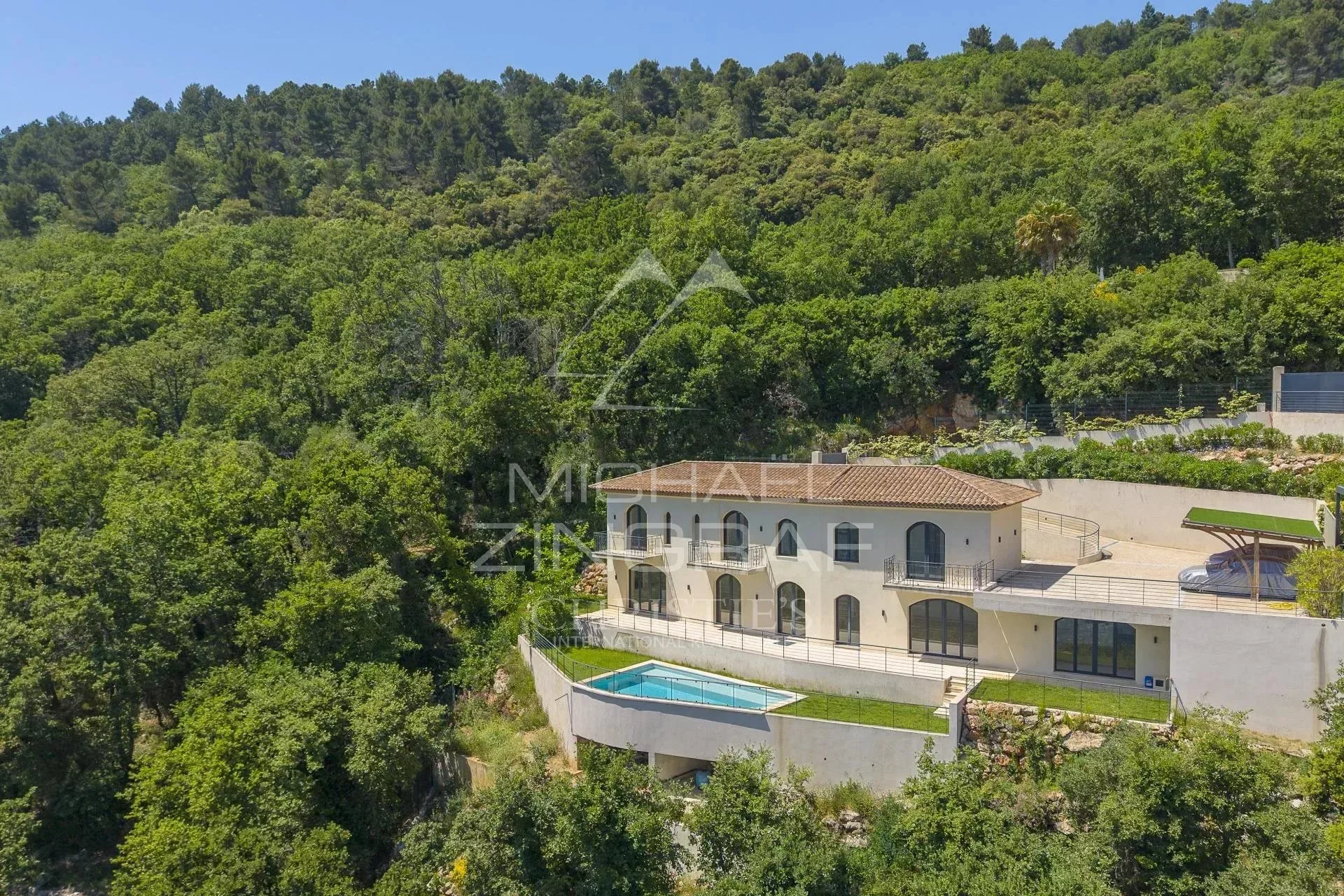 Villa épurée avec vue panoramique sur la Riviera - 8
