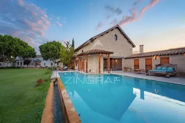 Sublime mas de 1850 au cœur de la Petite Camargue — Domaine d'exception sur 17 hectares - 5