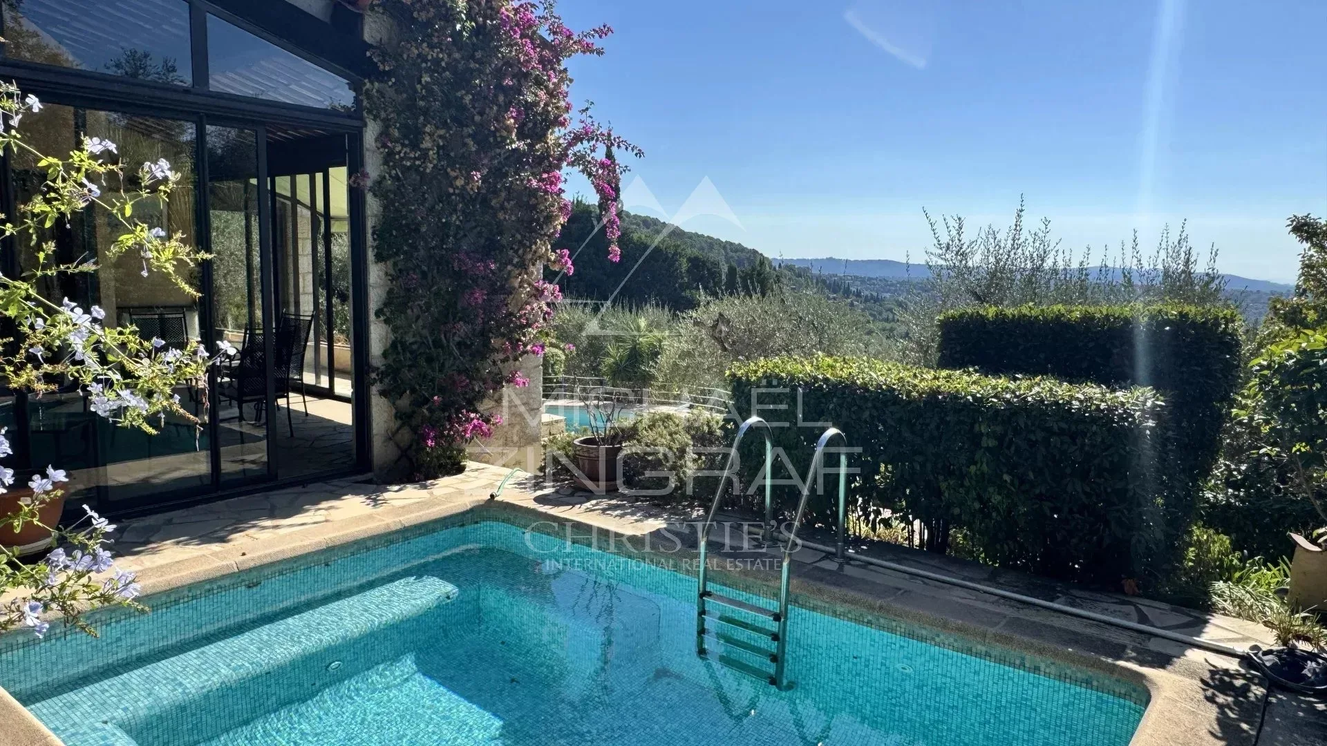 Villa d'architecte avec vue mer et oliveraie - 15