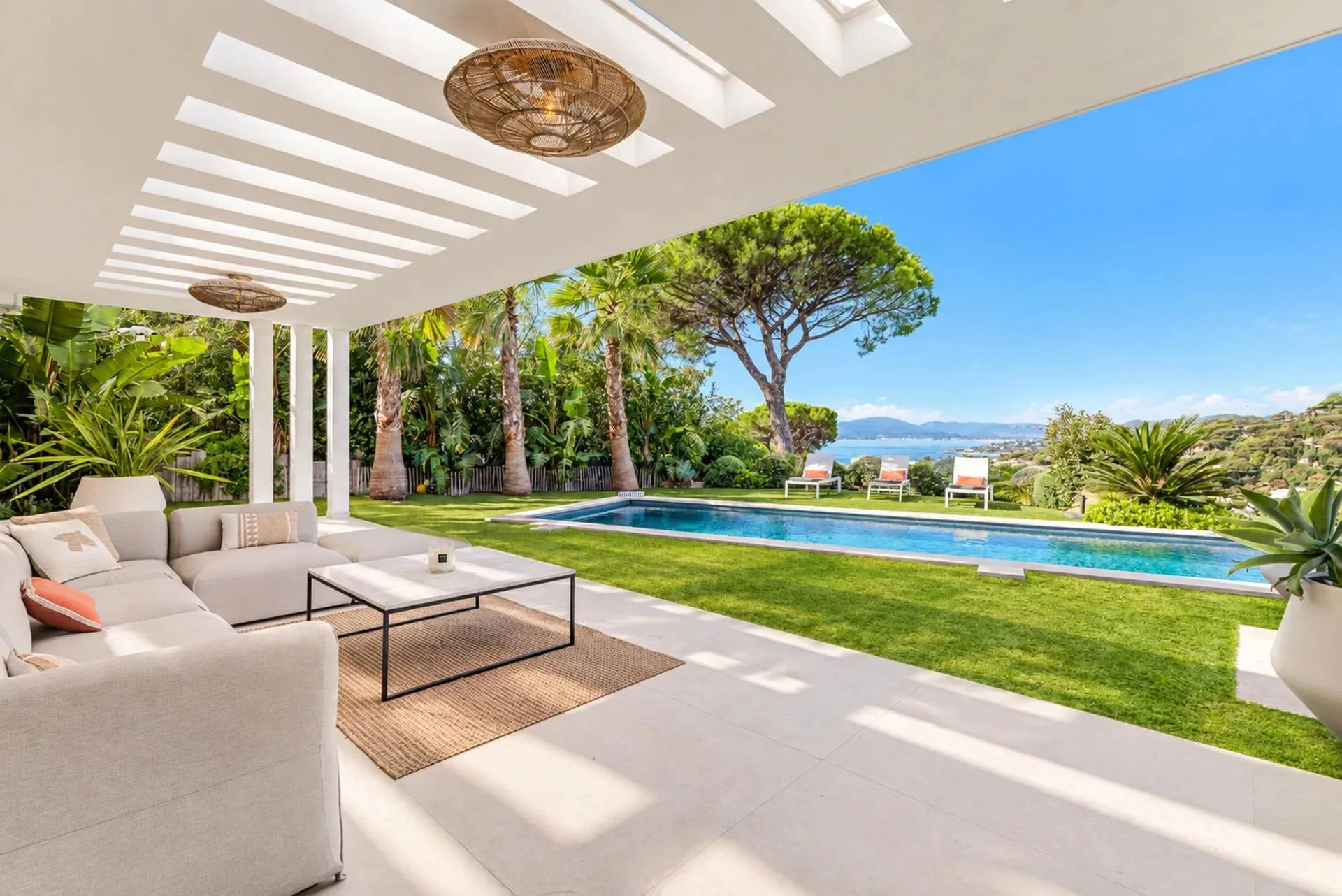 VILLA CONTEMPORAINE D’EXCEPTION AVEC VUE PANORAMIQUE -  Sainte-Maxime - 6