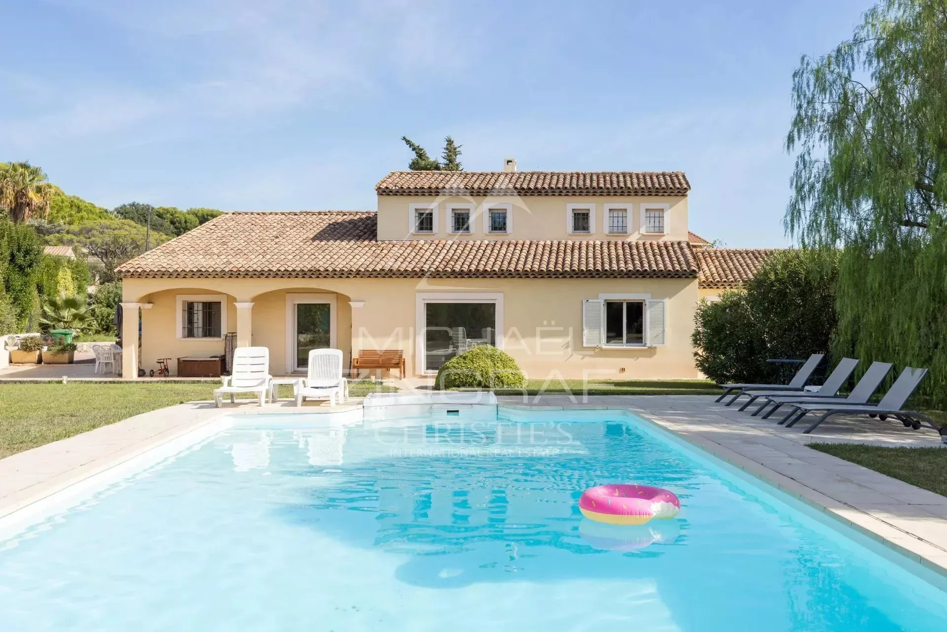 Antibes – Élégante villa avec piscine - 2