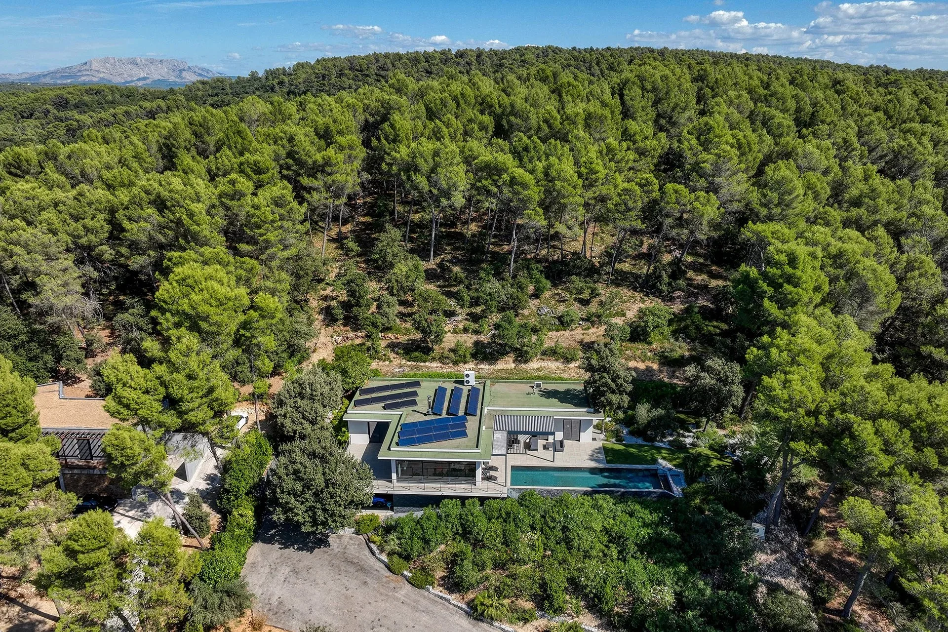 Villa d'architecte contemporaine avec vue panoramique & Pinède privée - 12