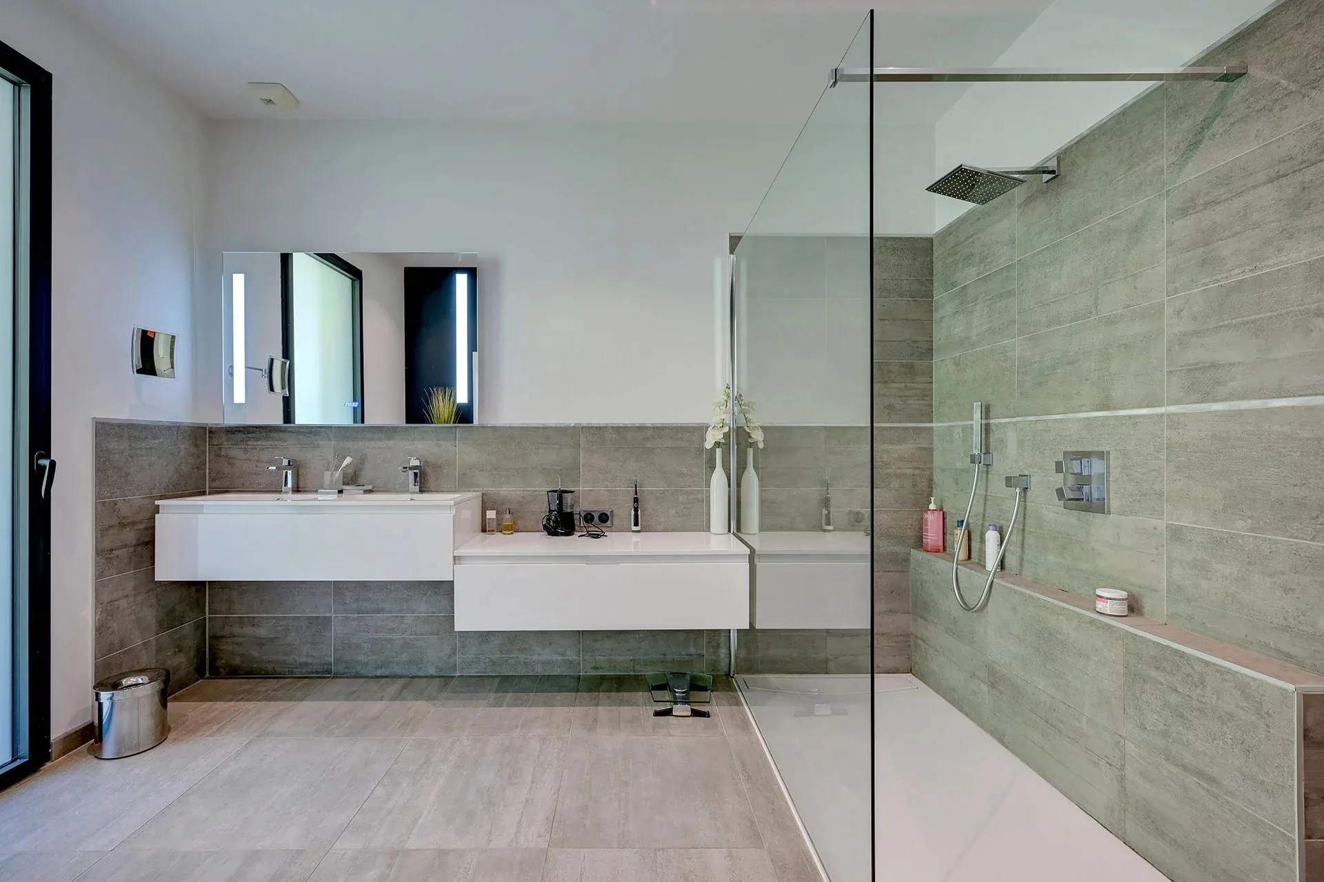 Villa d'architecte contemporaine avec vue panoramique & Pinède privée - 9