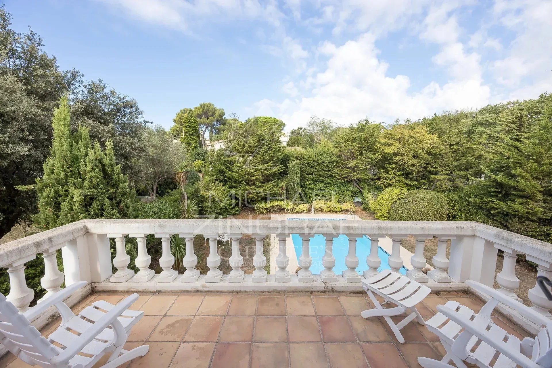 Exclusivité - A l’orée du Cap d’Antibes – Une adresse privilégiée entre mer et commerces - 5