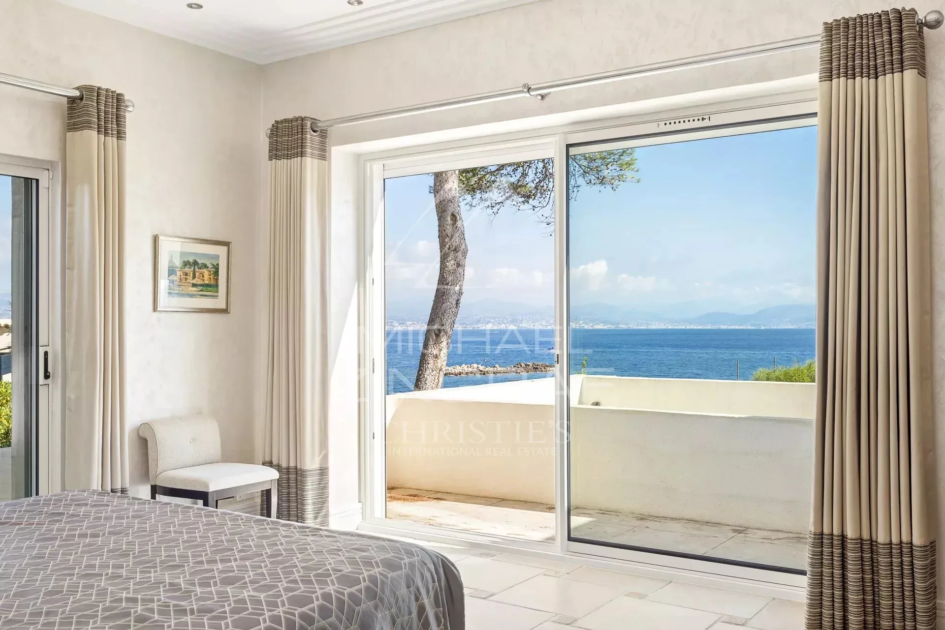 Cap d’Antibes – Villa d’exception avec vue panoramique mer et montagne - 16