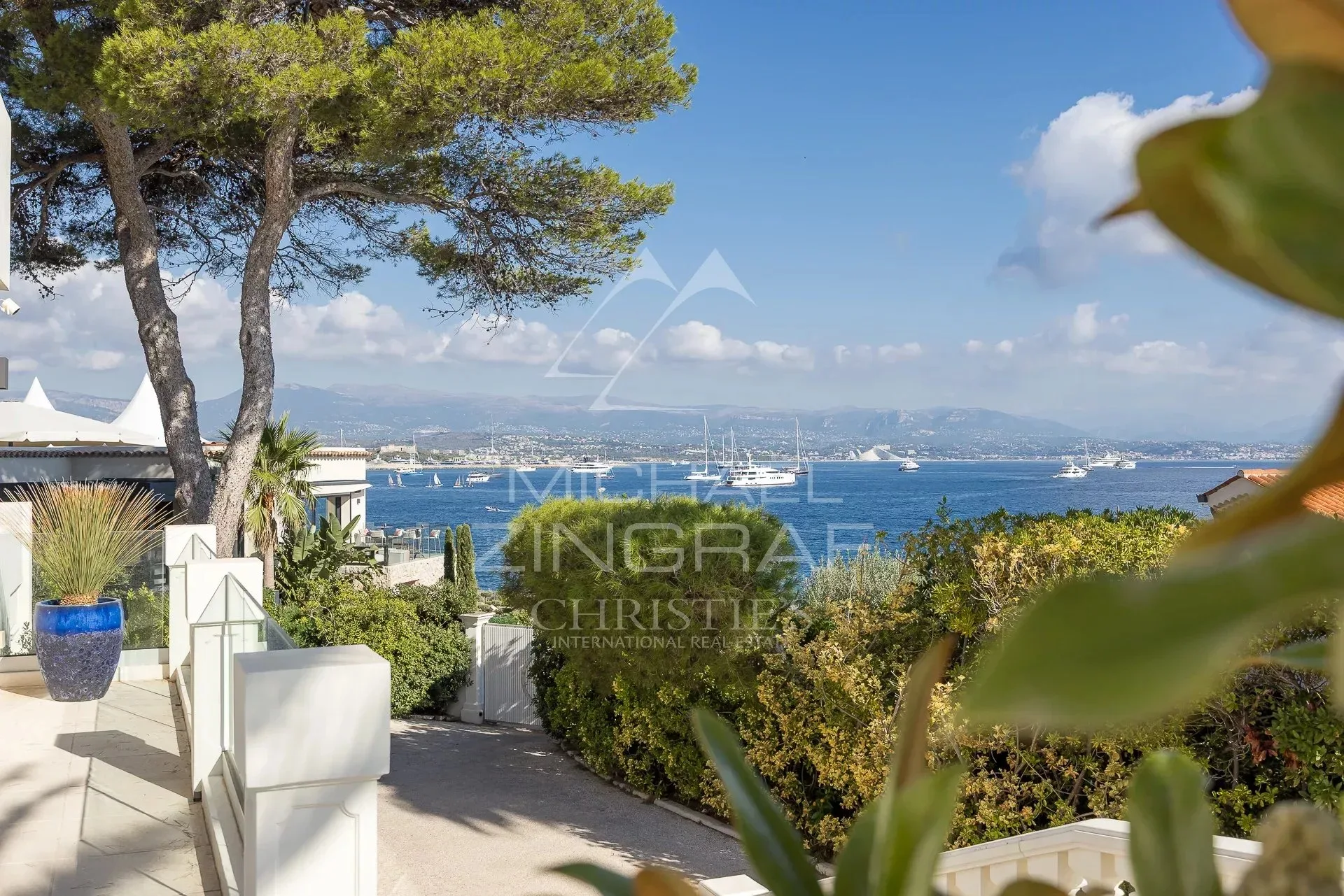 Cap d’Antibes – Villa d’exception avec vue panoramique mer et montagne - 21