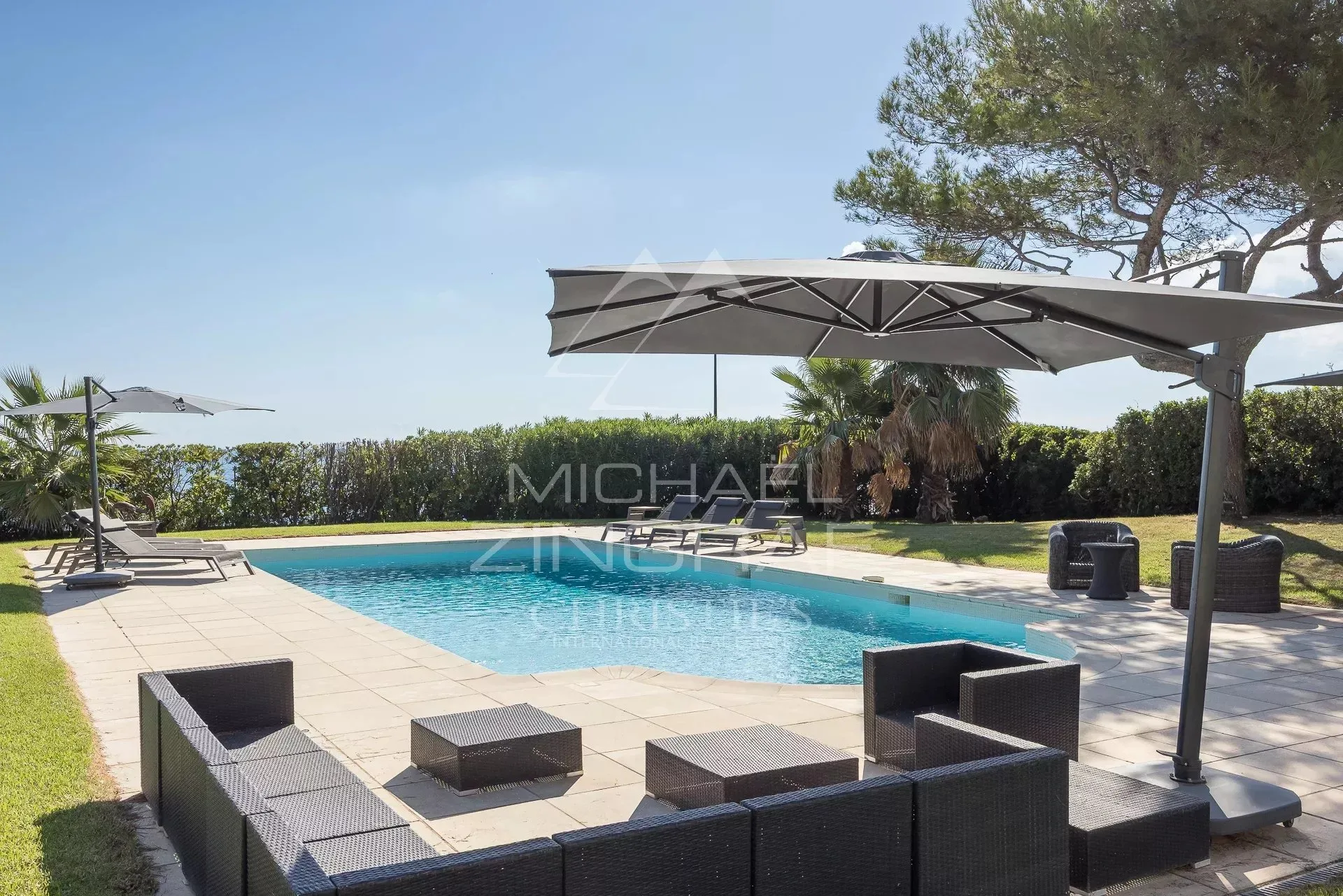 Cap d’Antibes – Villa d’exception avec vue panoramique mer et montagne - 4