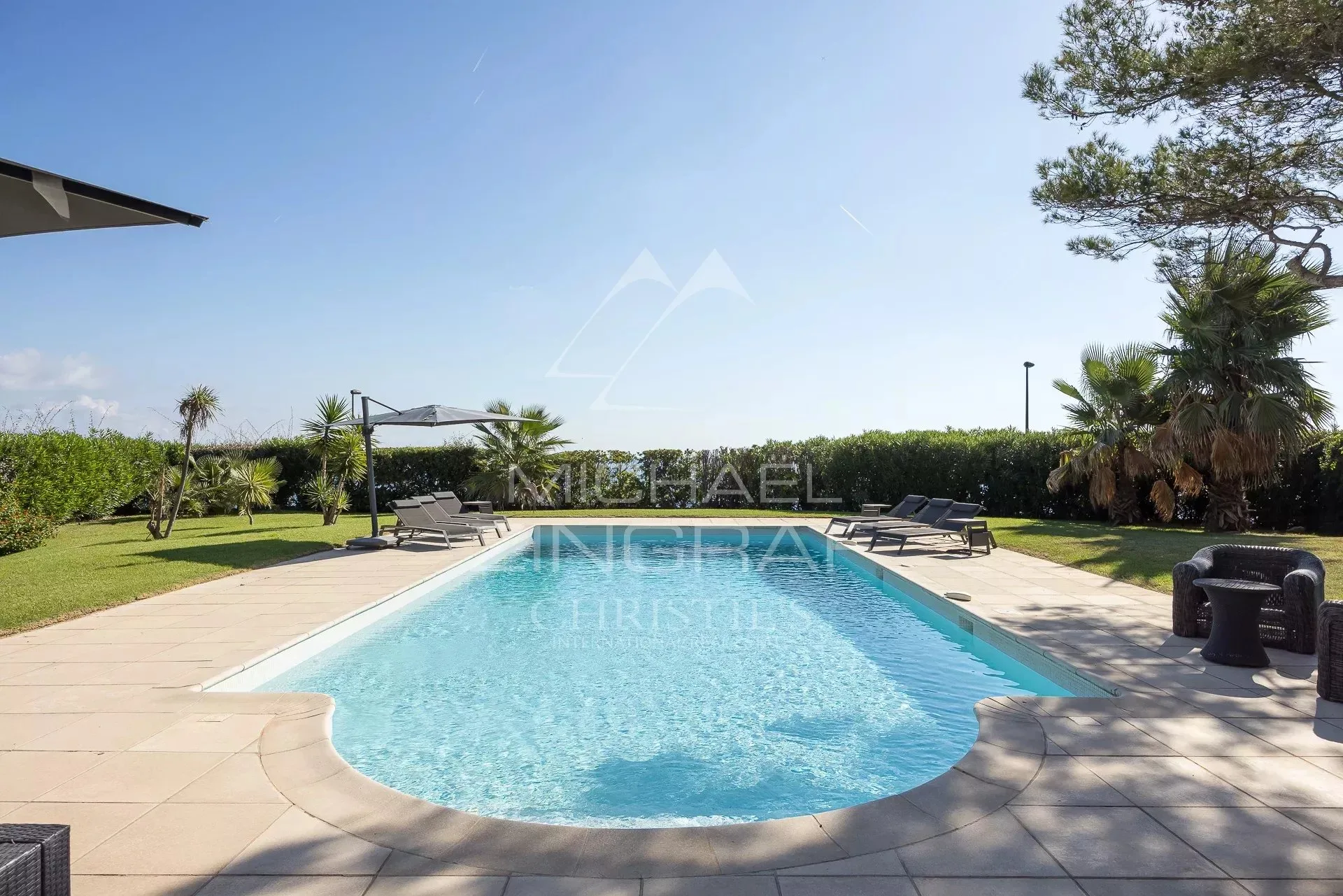 Cap d’Antibes – Villa d’exception avec vue panoramique mer et montagne - 13
