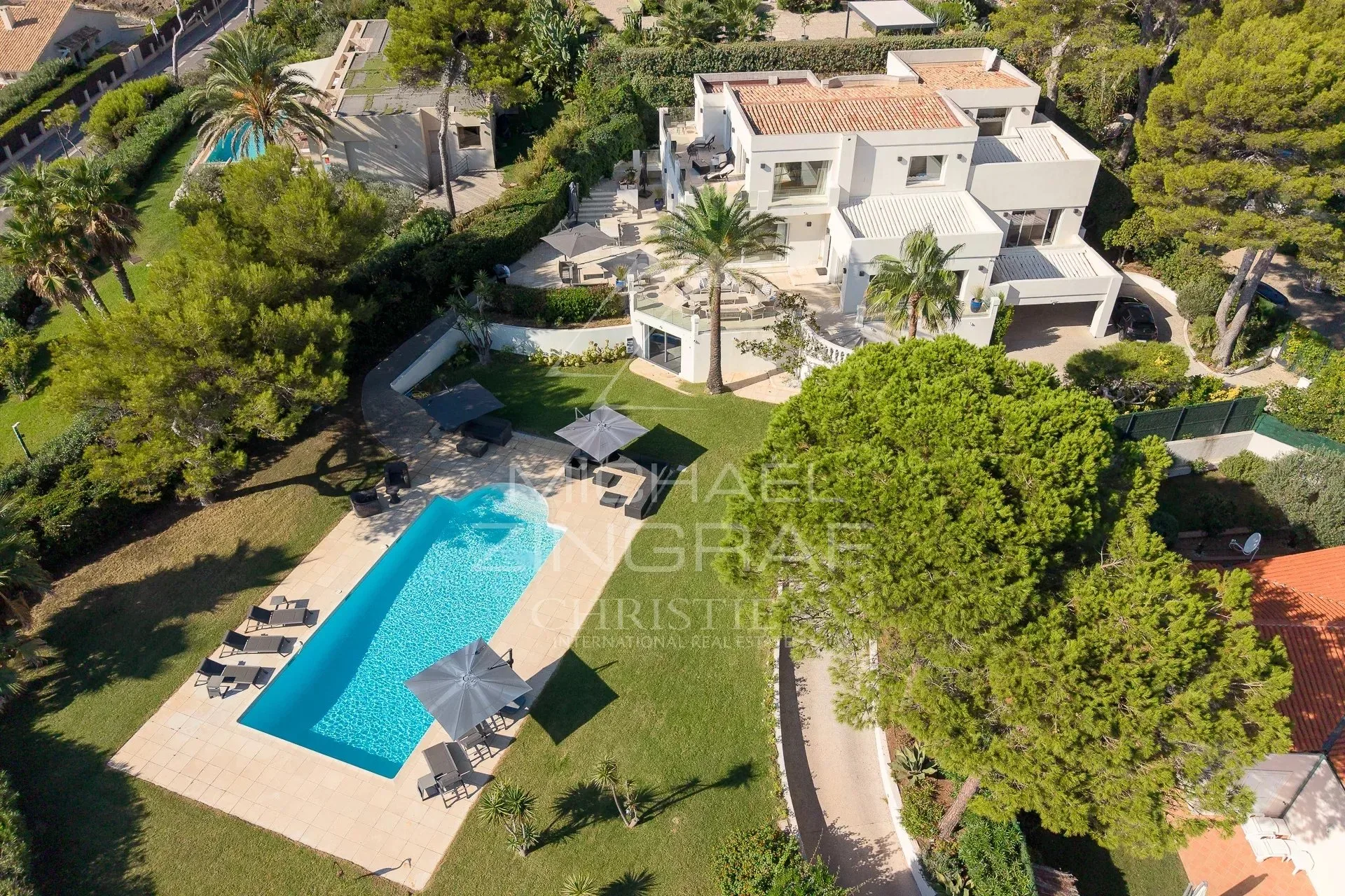Cap d’Antibes – Villa d’exception avec vue panoramique mer et montagne - 32