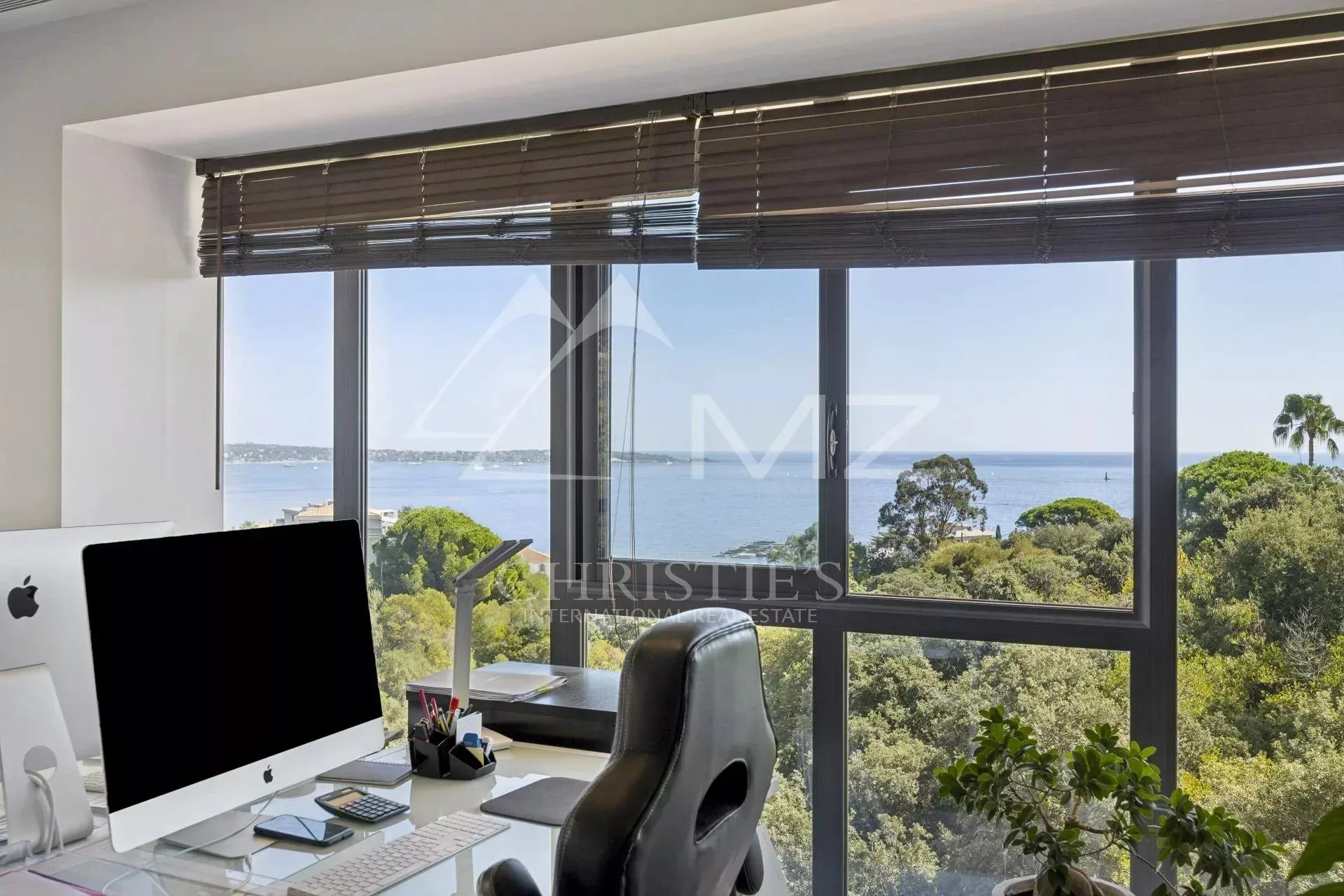 EXCLUSIVITE: Superbe 3 pièces contemporain vue mer panormaique - 4