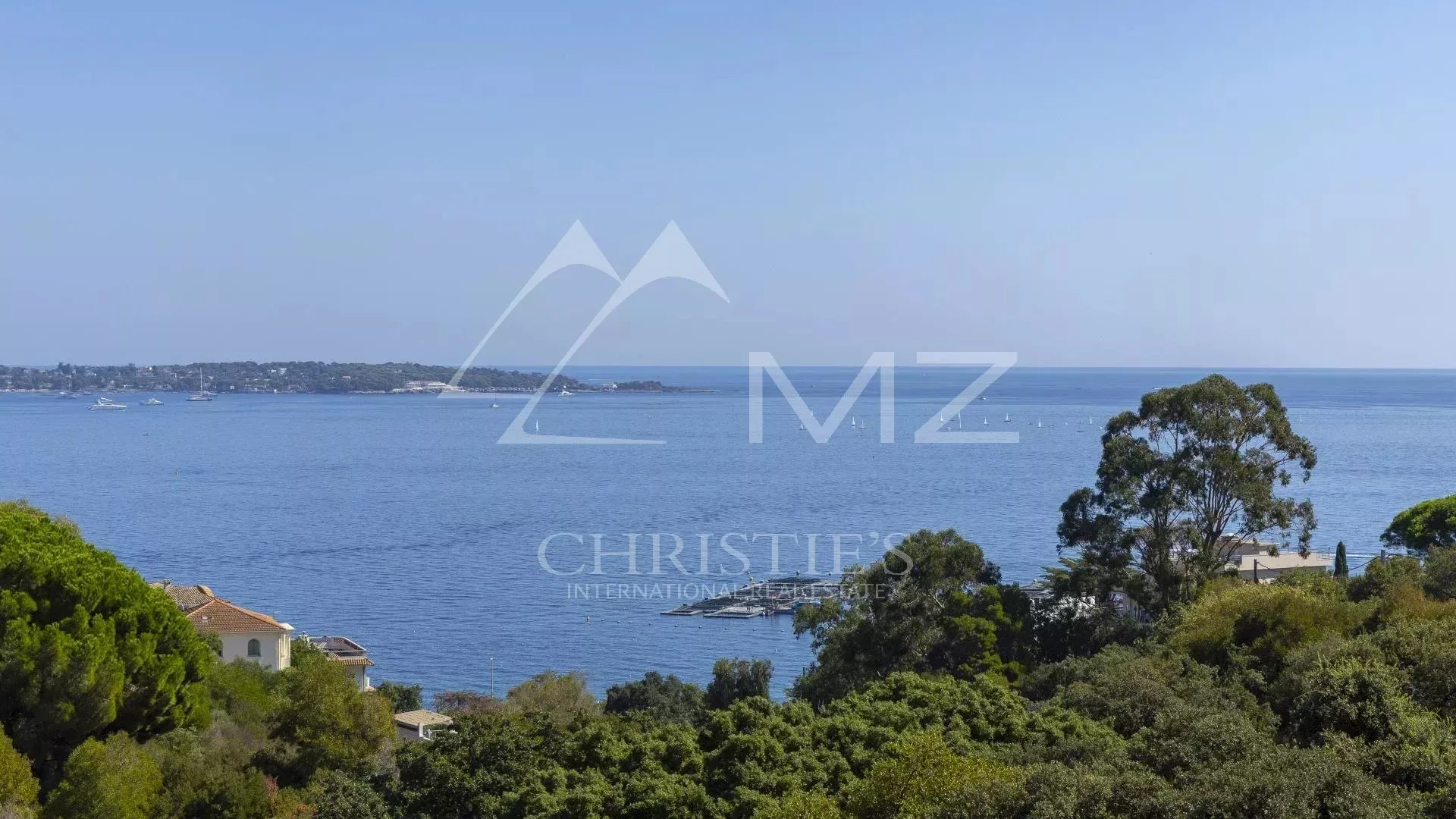 EXCLUSIVITE: Superbe 3 pièces contemporain vue mer panormaique