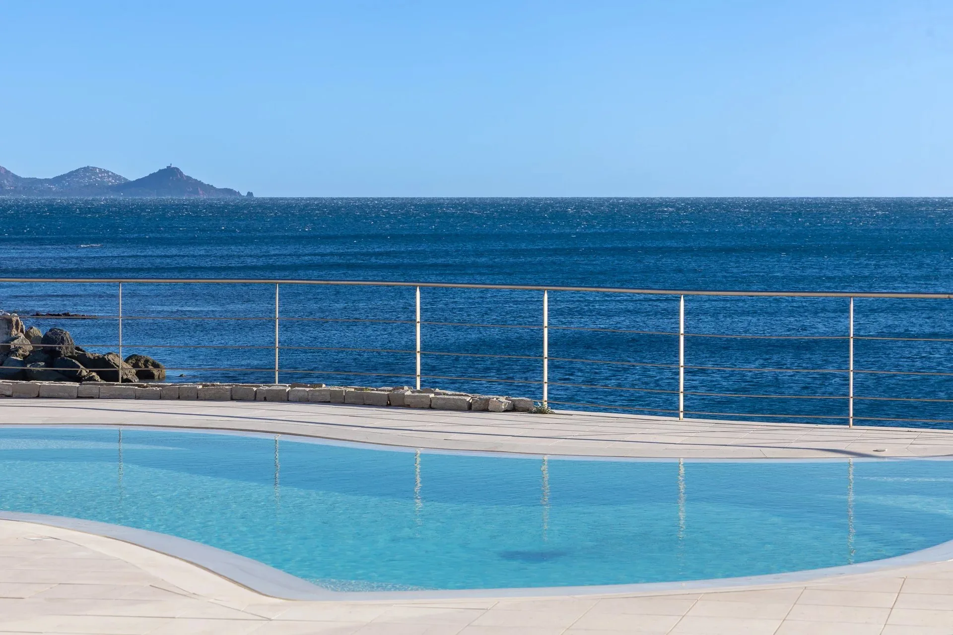 Les Issambres – Exceptional waterfront property – between Cannes and Saint-Tropez - 5