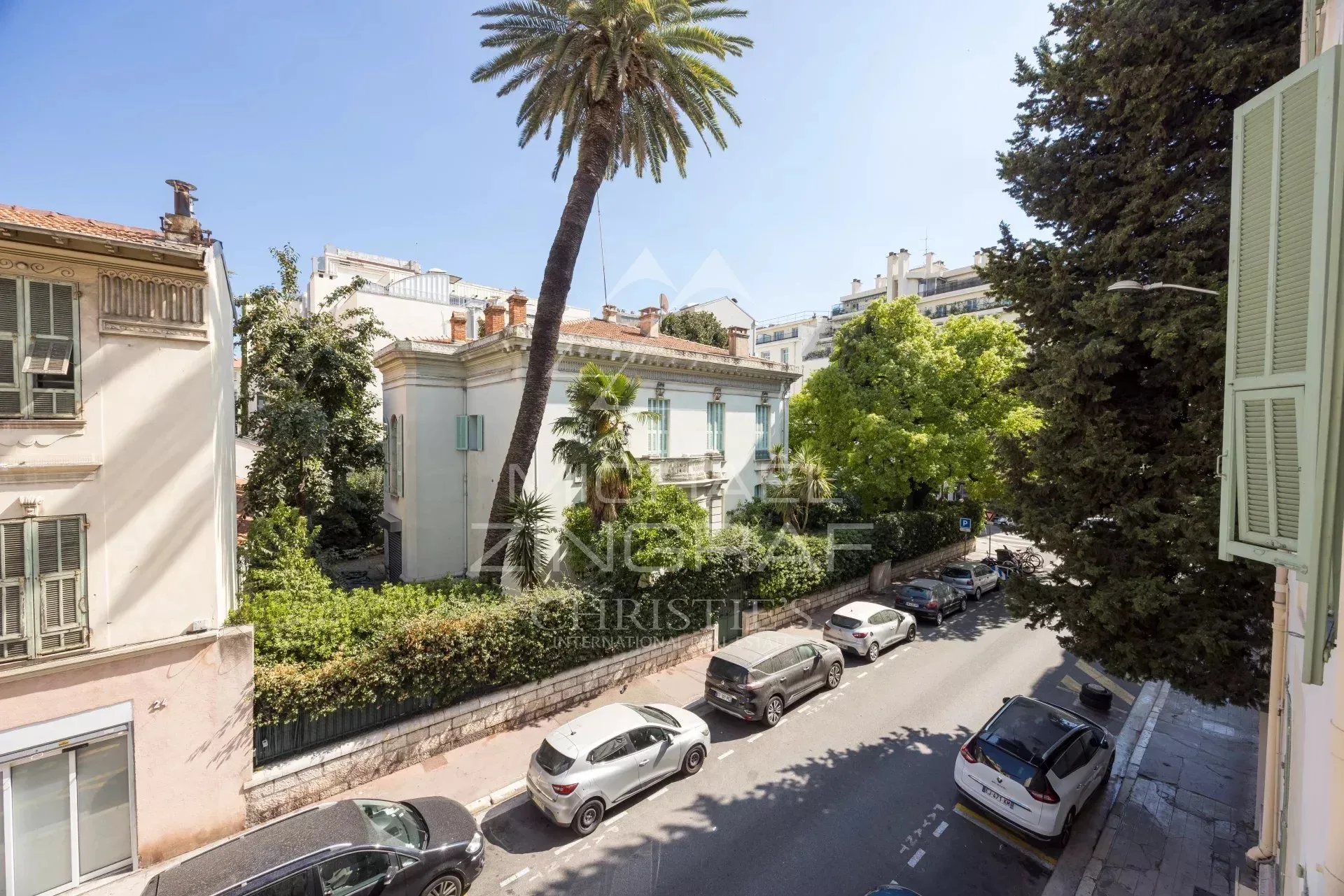 Bel appartement plein de charme, situé dans un élégant immeuble ancien de caractère - 8