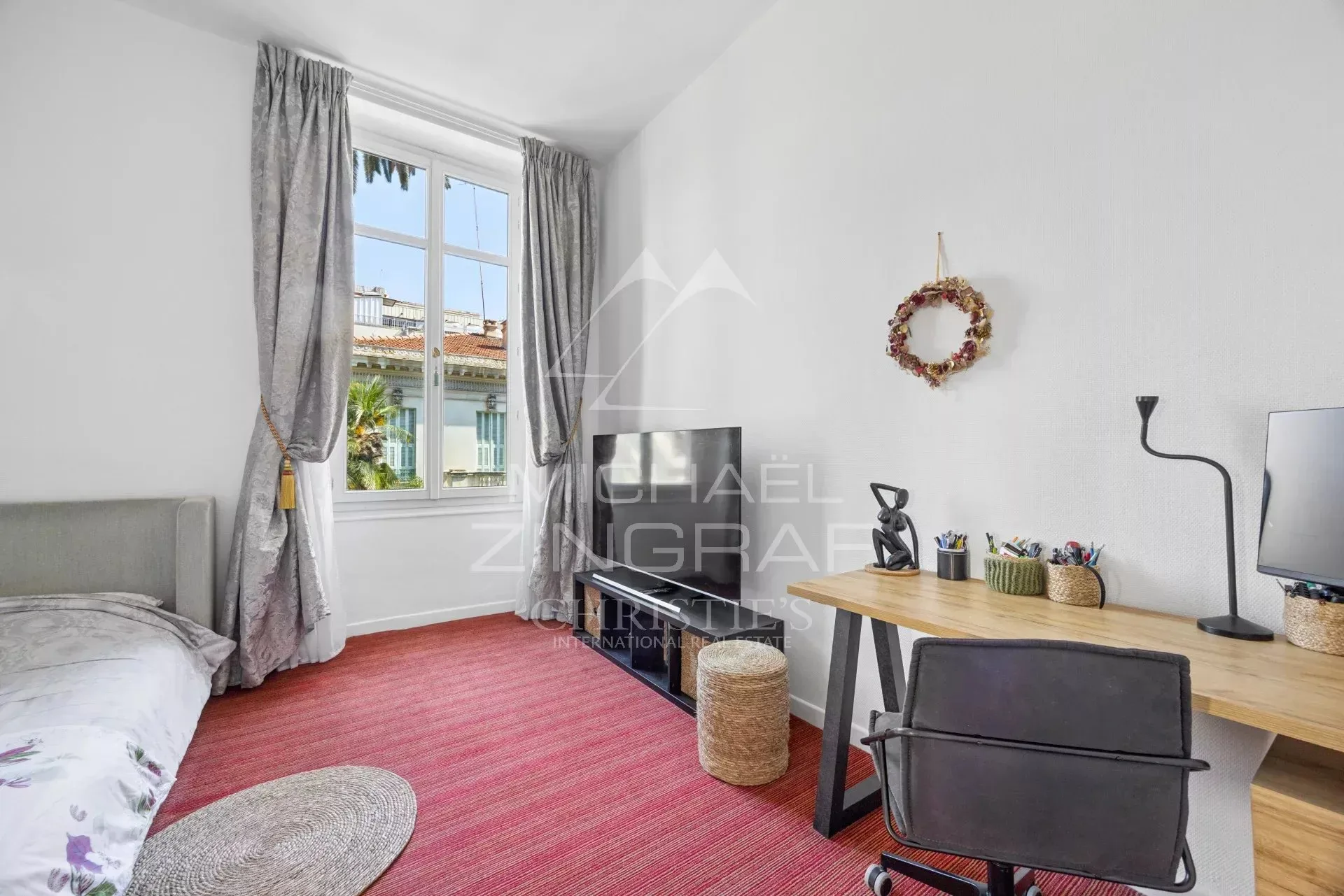 Bel appartement plein de charme, situé dans un élégant immeuble ancien de caractère - 10