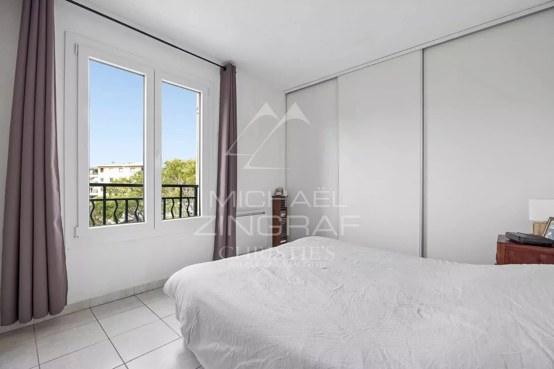 Oberstes Stockwerk – Renovierte Wohnung mit Meerblick - 12