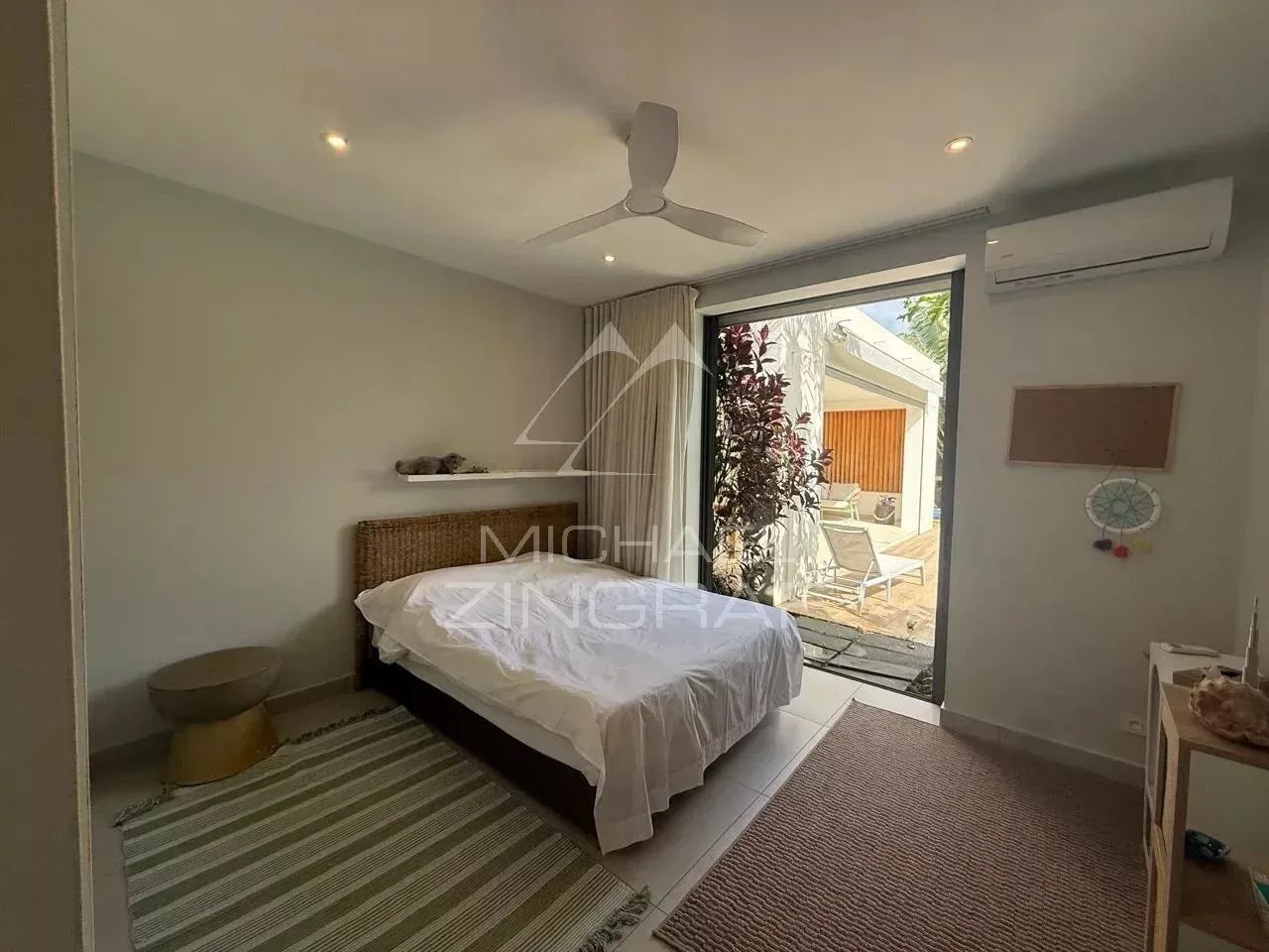 Elegant 4-Bedroom Villa with Private Pool in Forêt Daruty - 10