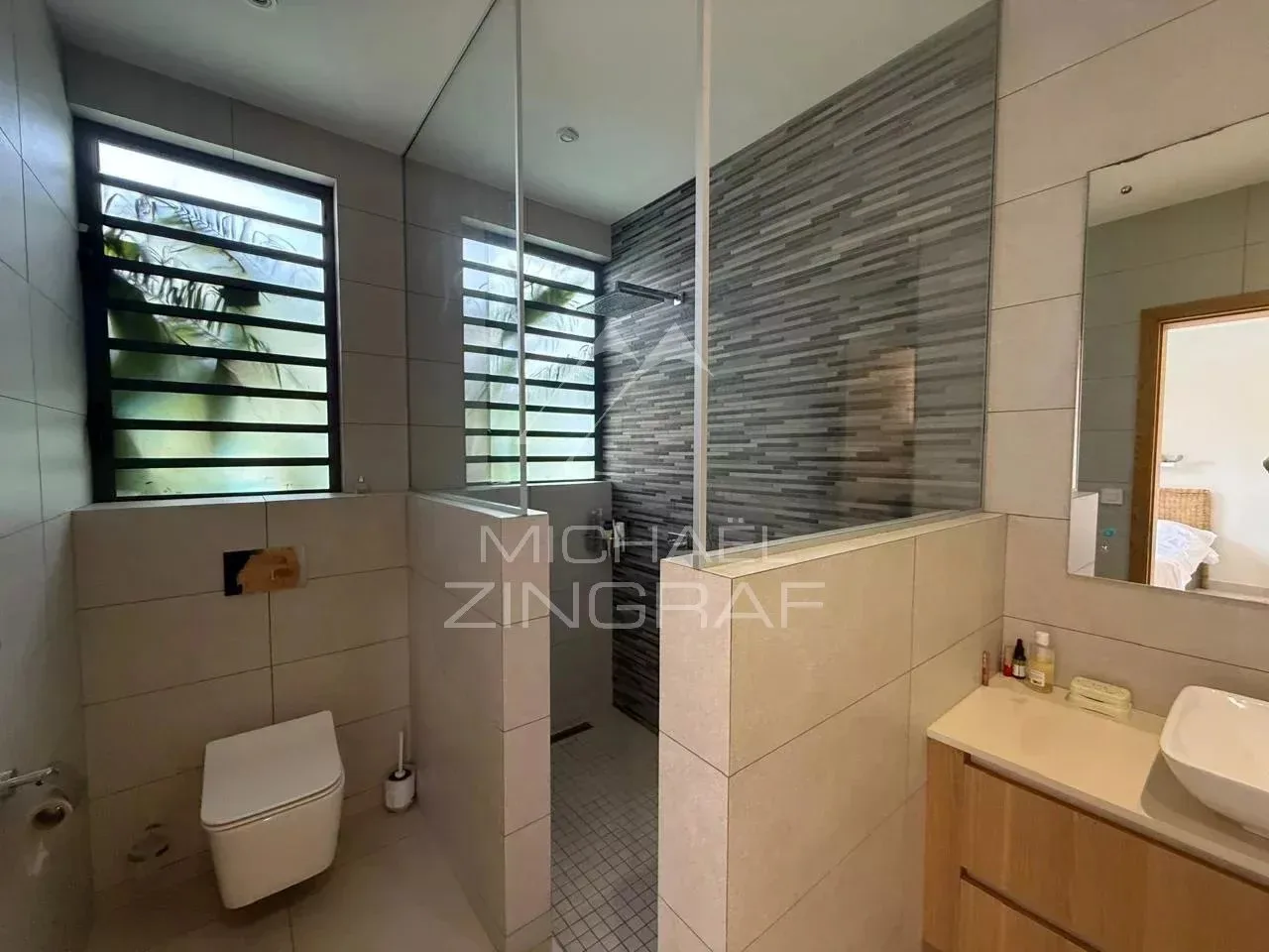 Elegant 4-Bedroom Villa with Private Pool in Forêt Daruty - 16